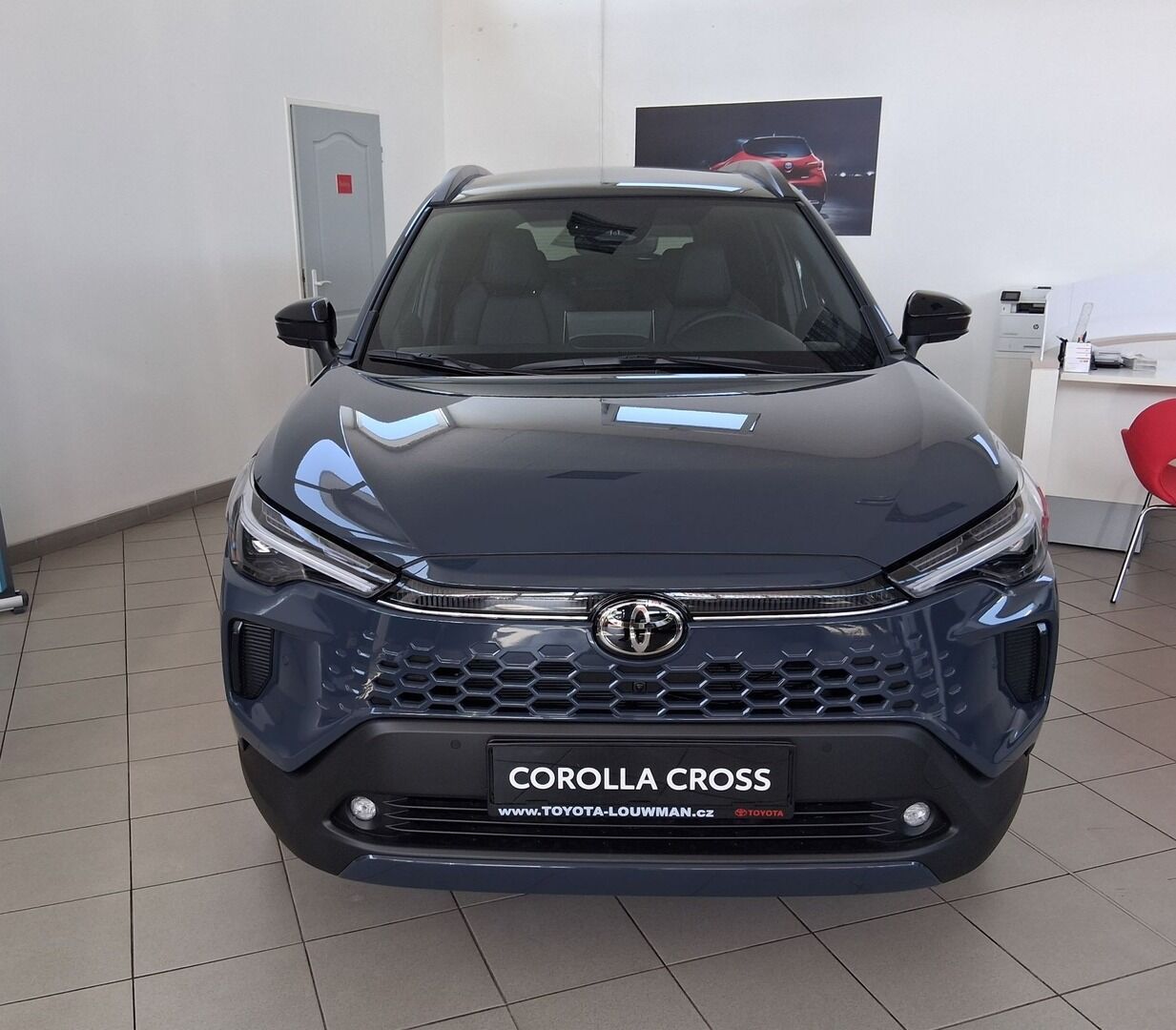 Toyota Corolla Cross, Executive 2,0 HEV 4WD - fotka 2