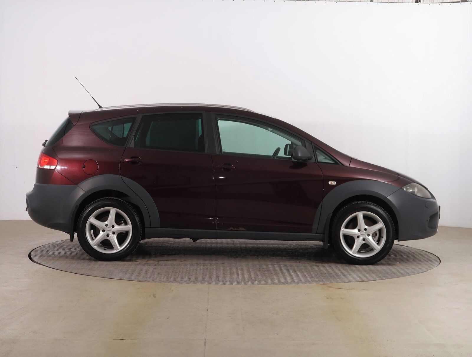 Seat Altea, 2.0 TDI, 4X4, Serv.kniha - fotka 6