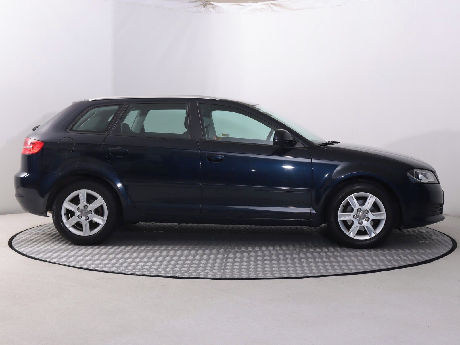 Audi A3, 1.6, Serv.kniha - fotka 6
