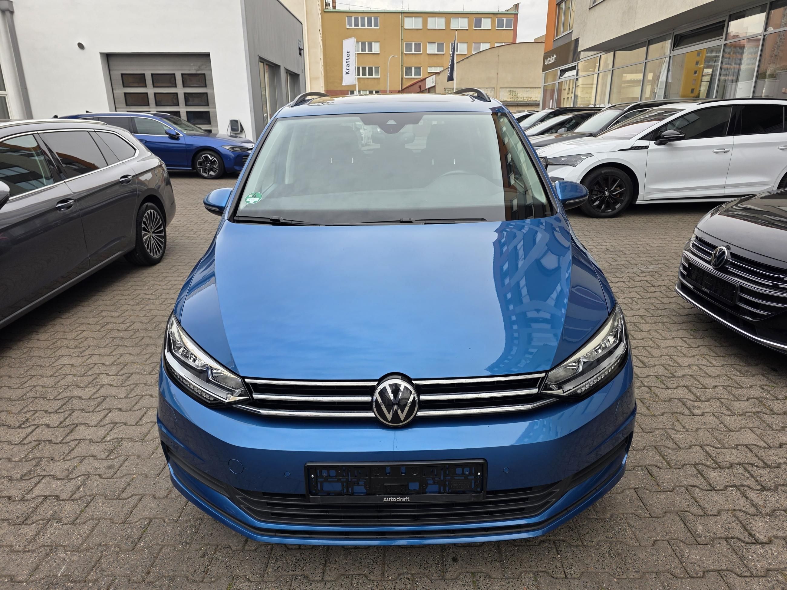 Volkswagen Touran, 1.5 TSI 110kW DSG / Tažné - fotka 3