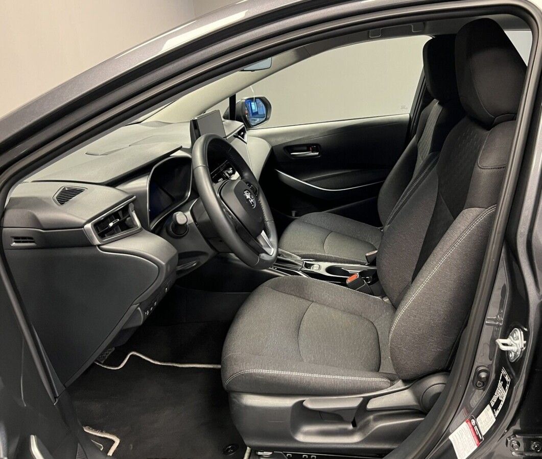 Toyota Corolla, 1,8 Hybrid AT Comfort - fotka 6