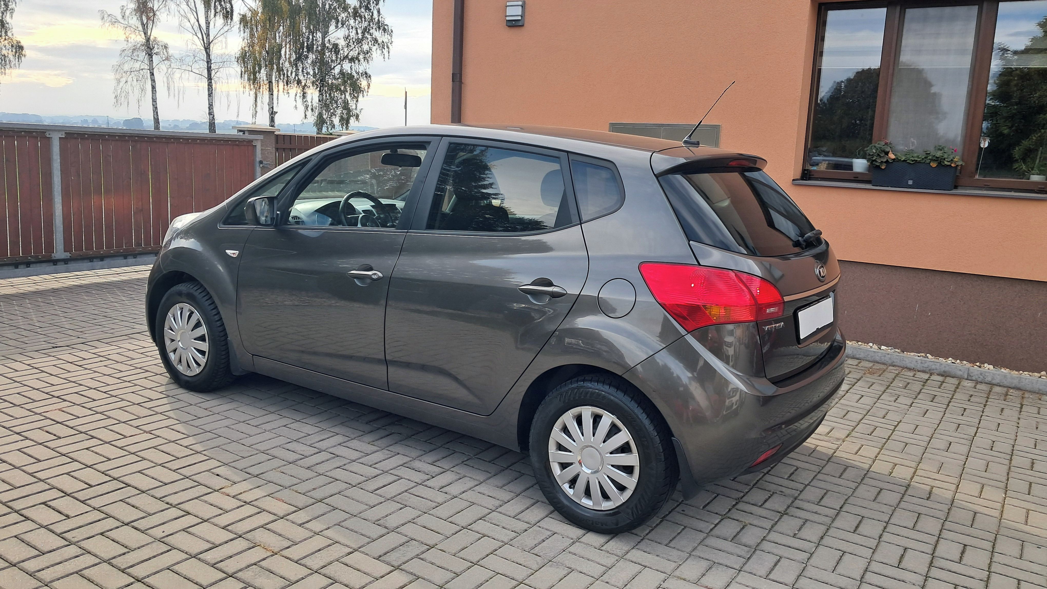 Kia Venga, 1.4i / najeto 96 000 km - fotka 5