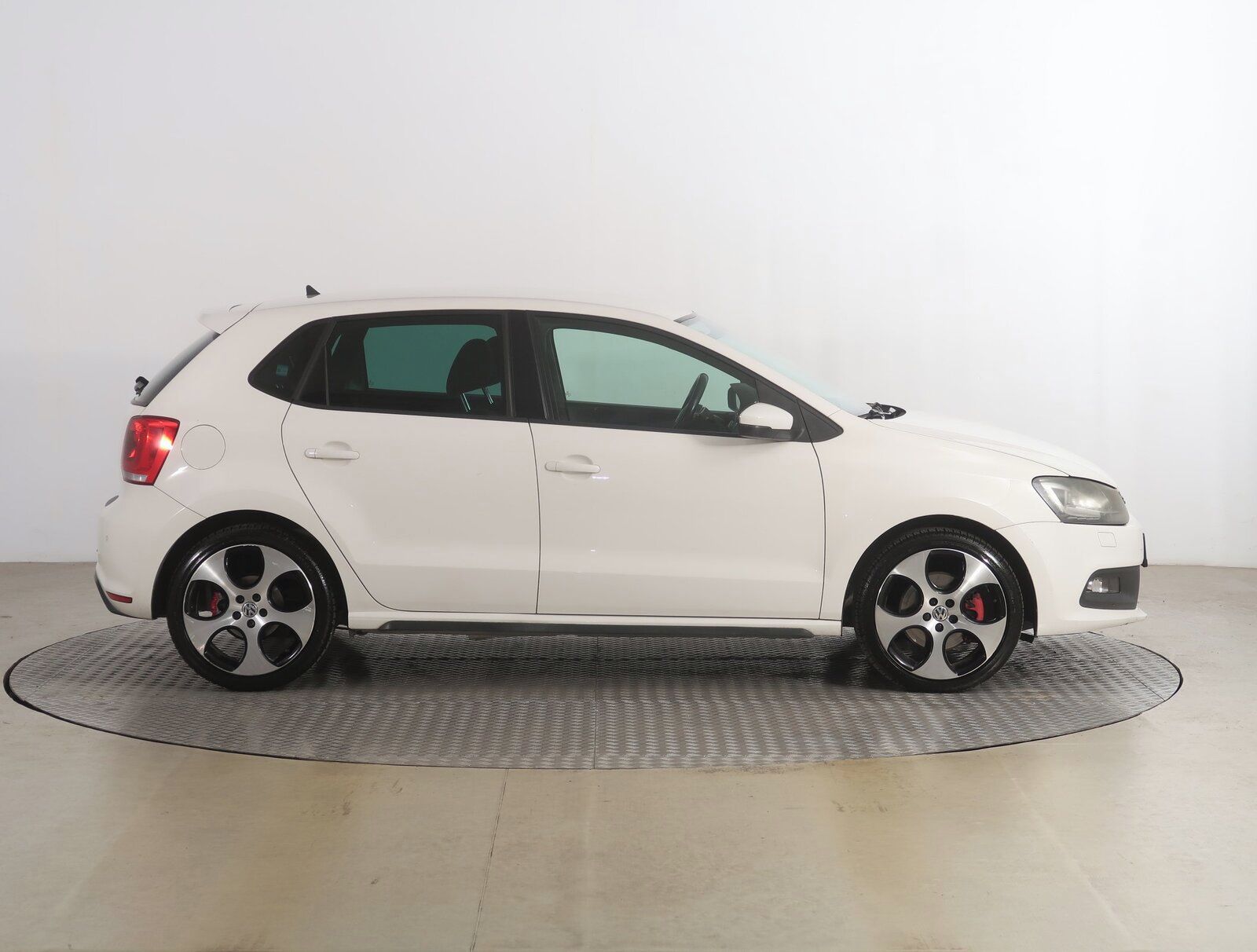 Volkswagen Polo, 1.4 GTI, Automat, Serv.kniha - fotka 6