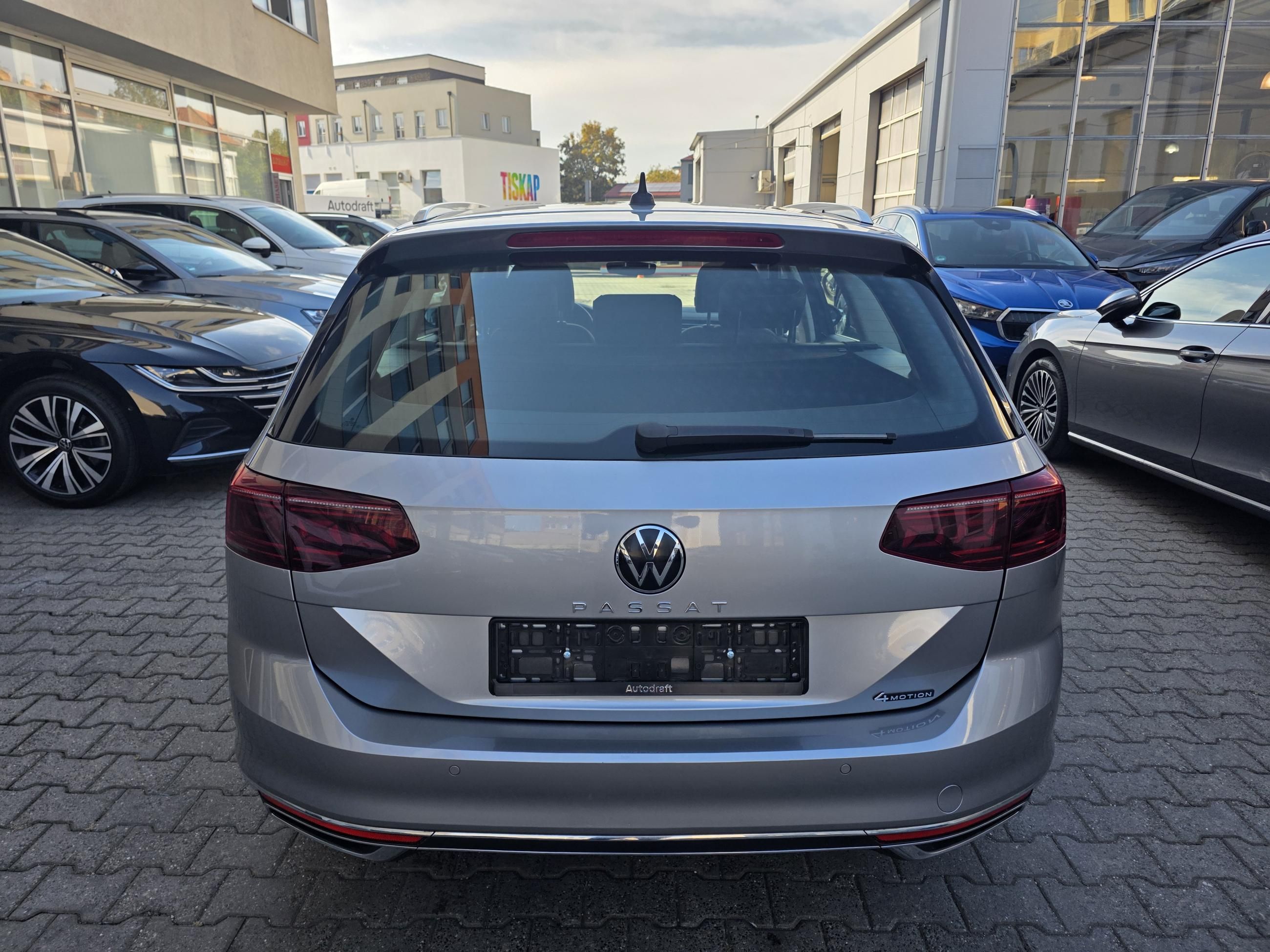 Volkswagen Passat, TDI 147kW 4x4 DSG Elegance - fotka 5