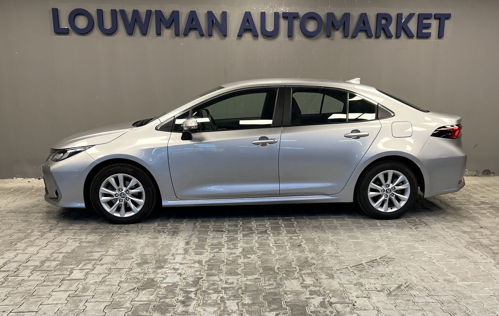 Toyota Corolla, 1,5 COMFORT - fotka 4