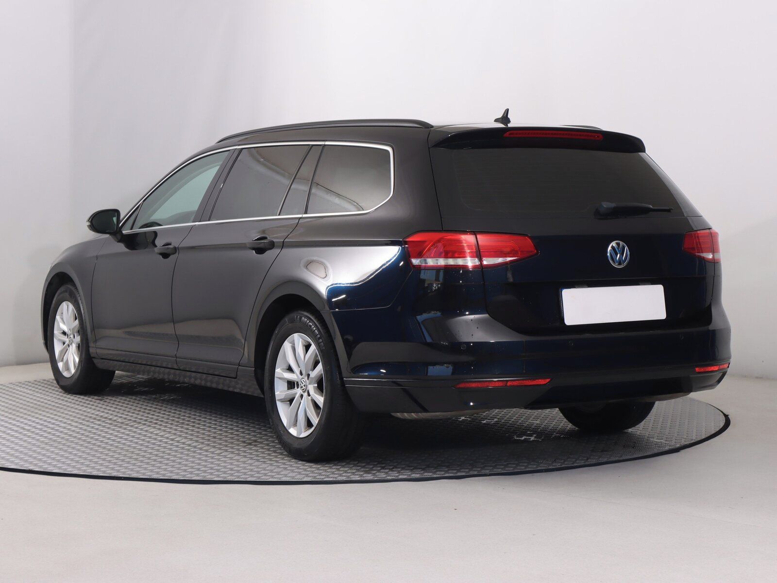 Volkswagen Passat, 1.4 TSI, Automat - fotka 4