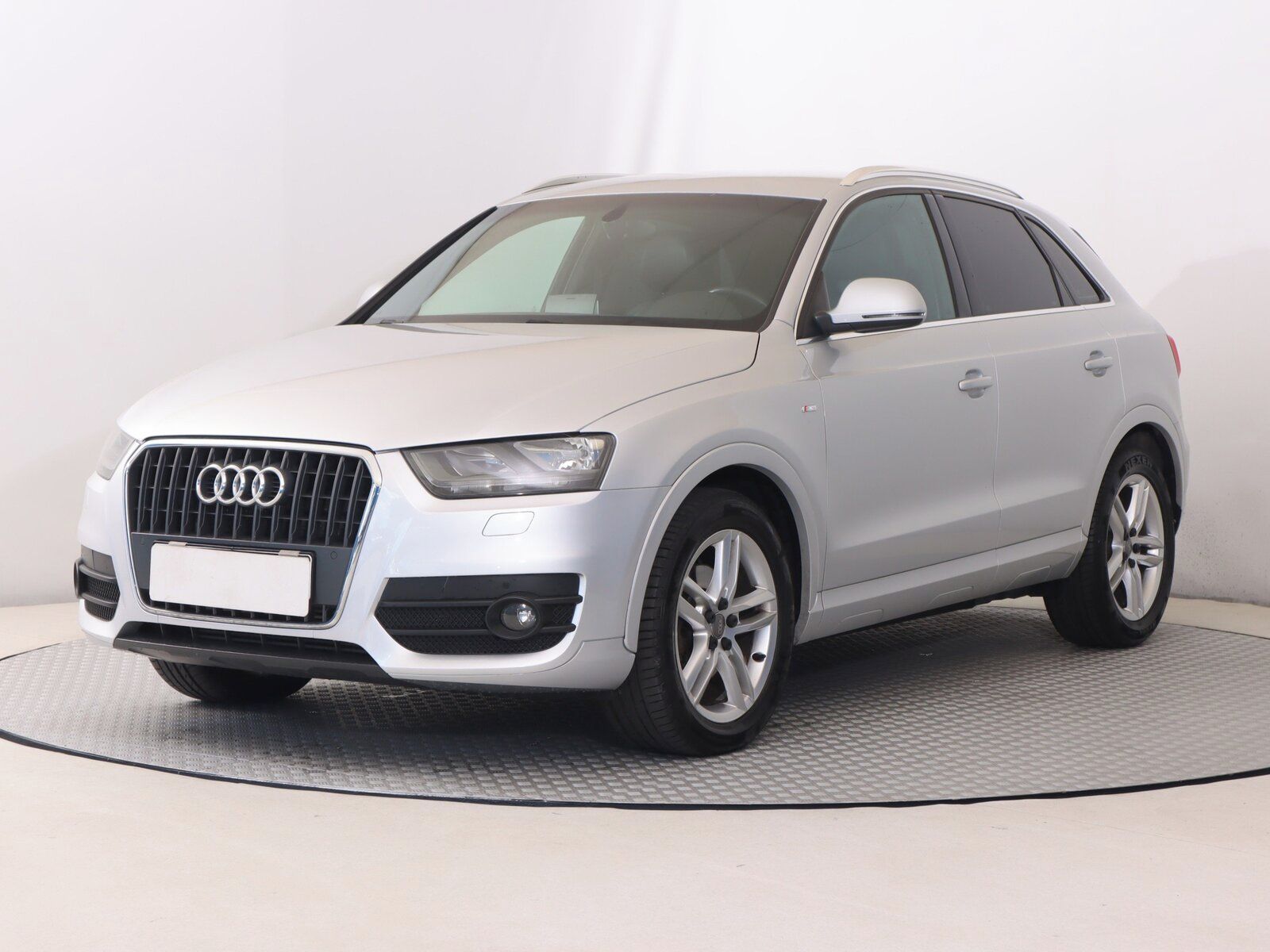 Audi Q3, 2.0 TDI, 4X4, Automat - fotka 2