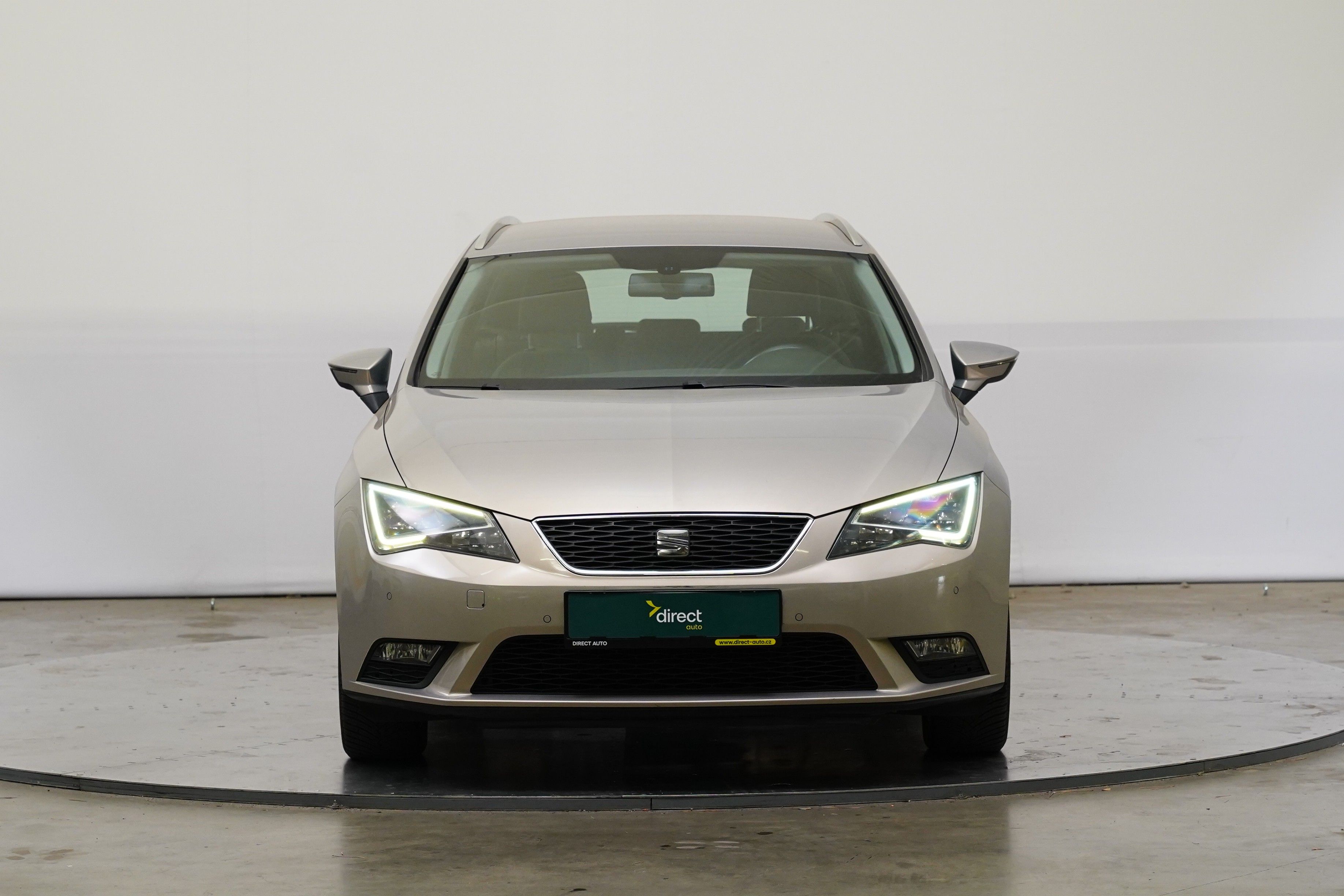 Seat Leon, 1.6 TDI 77 kW DSG Style - fotka 4