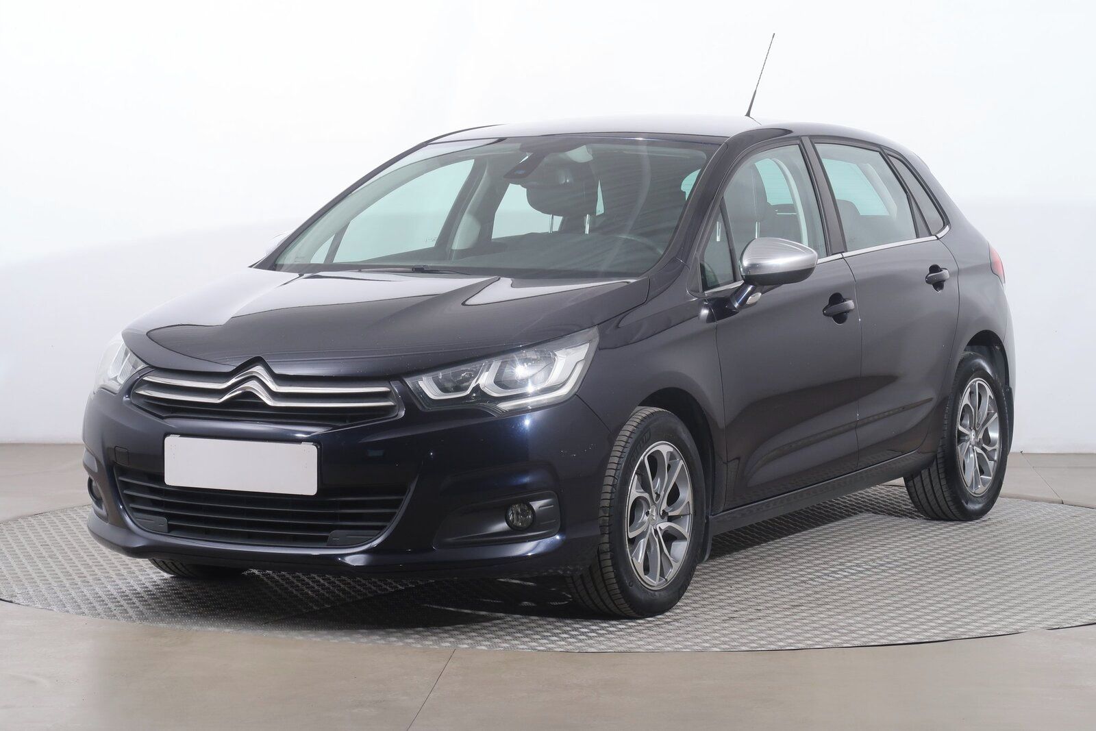 Citroën C4, 1.6 BlueHDi, Serv.kniha - fotka 2