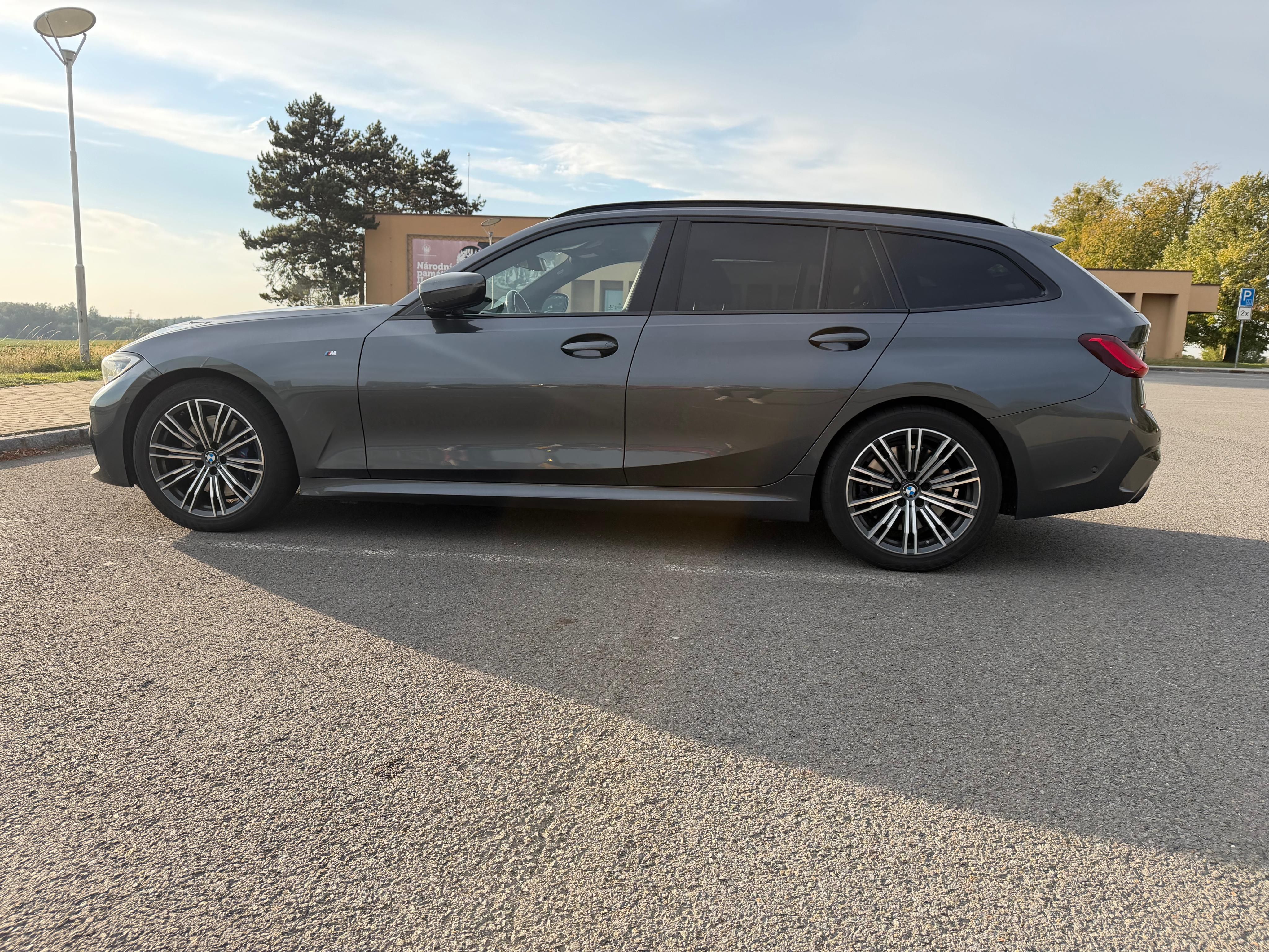 BMW Řada 3, BMW 330Xd - fotka 4