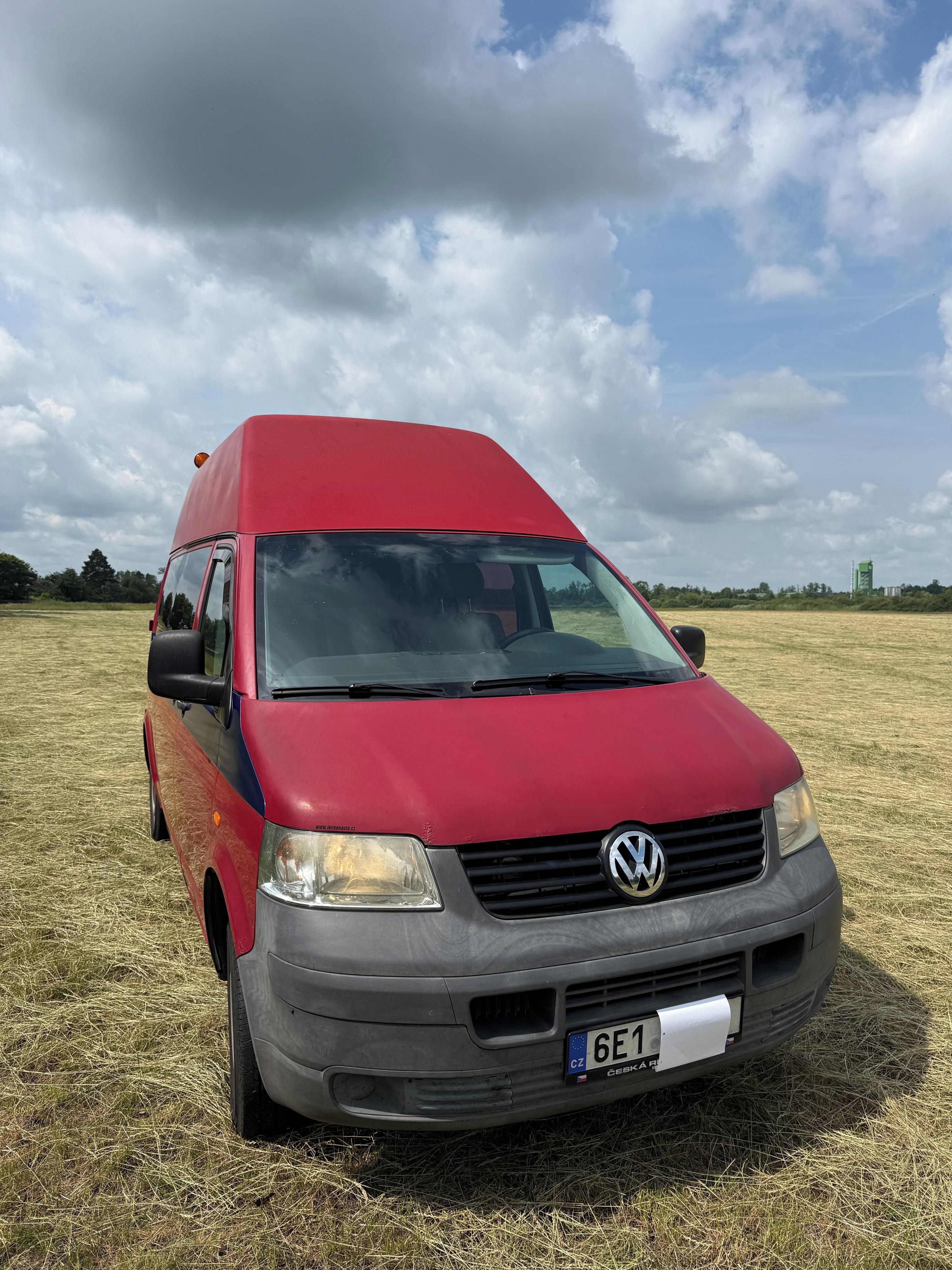 Volkswagen Transporter, L2H3, 9 míst, spací příprava - fotka 2