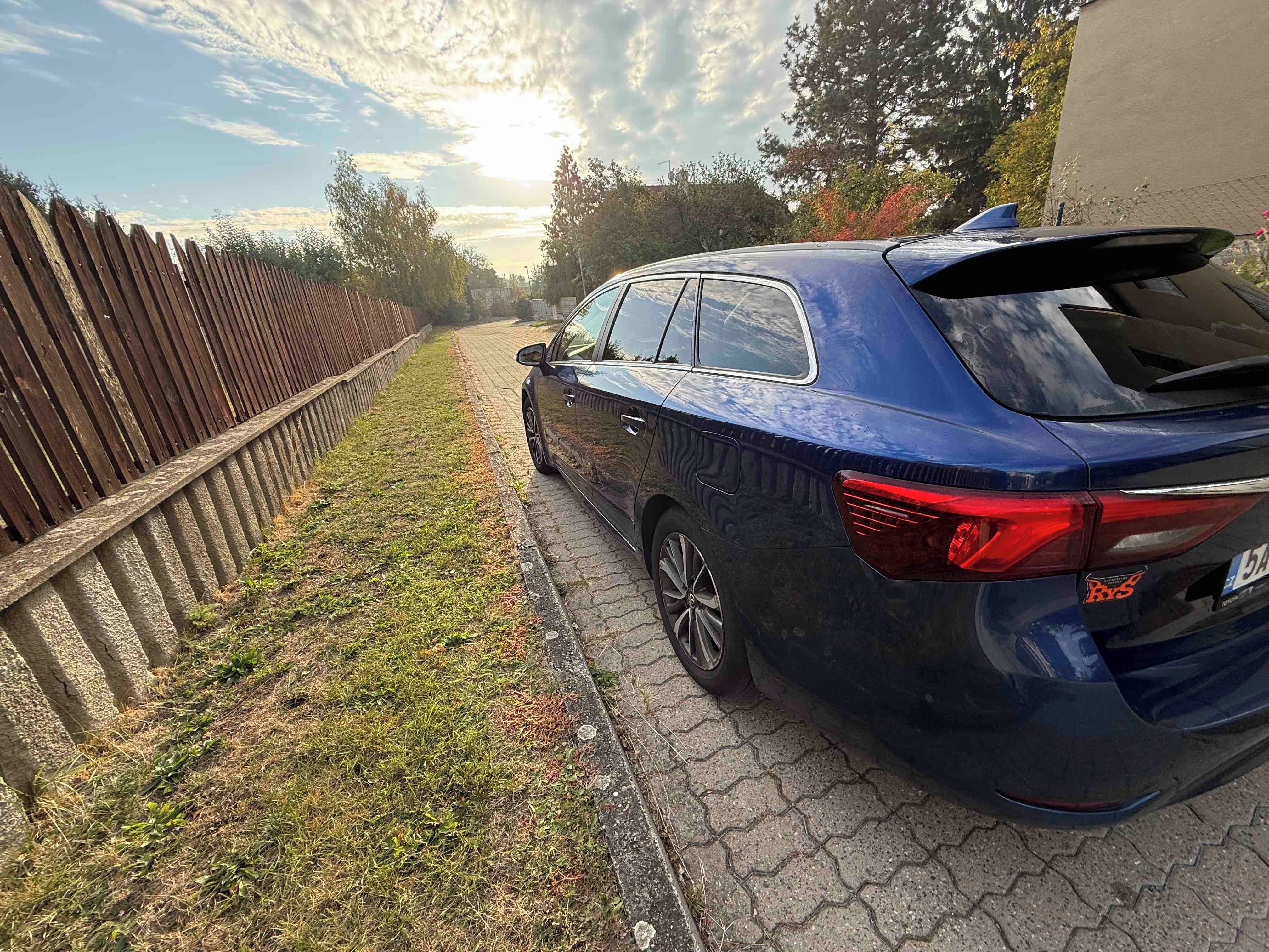 Toyota Avensis, Toyota Avensis Combi - fotka 5
