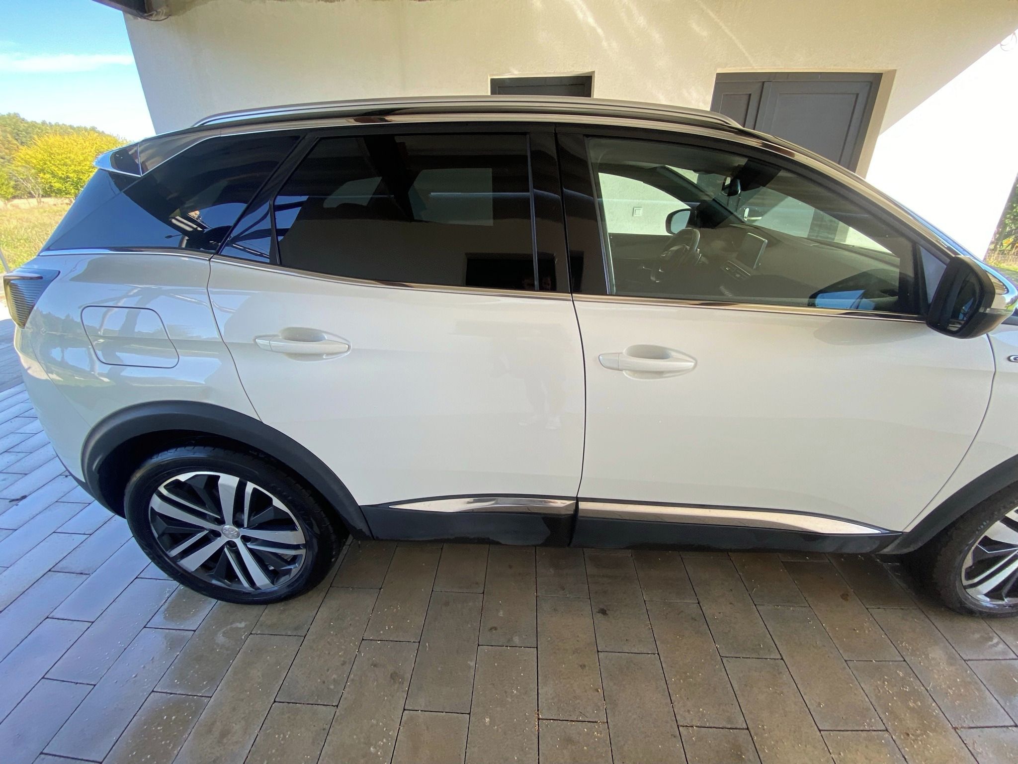 Peugeot 3008, GT 2.0 BlueHDi 180 EAT6 ČR DPH - fotka 4