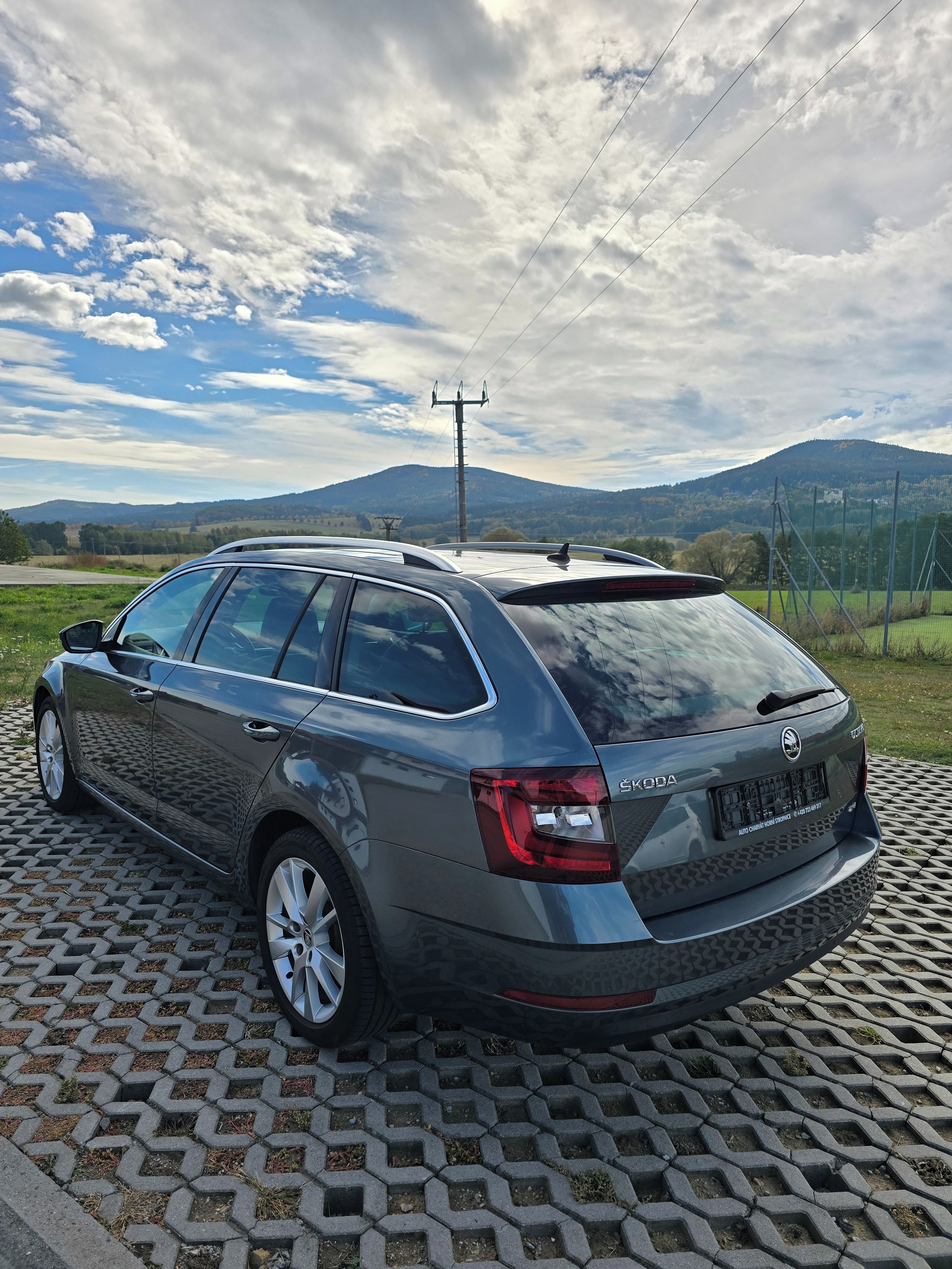 Škoda Octavia, 1.8 TSI Style 4x4 DSG *NAVI* - fotka 5