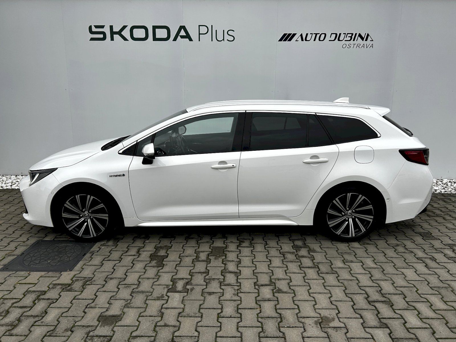 Toyota Corolla, Touring 2.0 Hybrid 112kW e-CVT - fotka 3