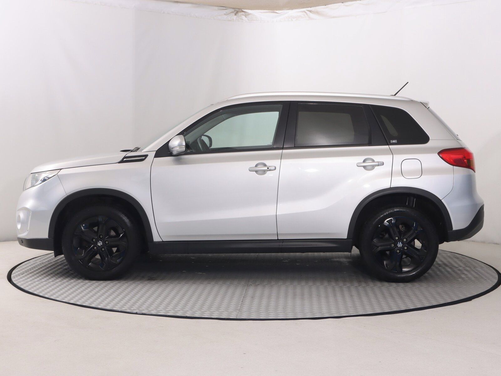 Suzuki Vitara, 1.4 BoosterJet, 4X4 - fotka 3