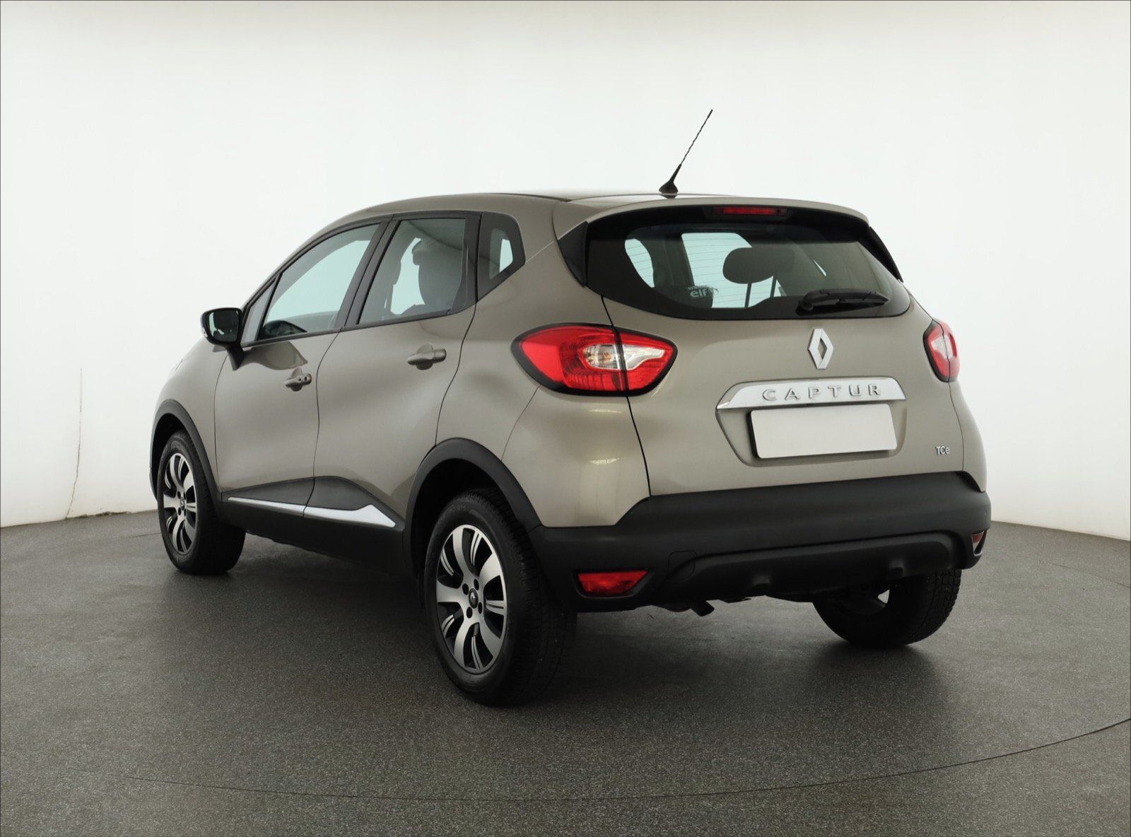 Renault Captur, 1.2 TCe, Automat, Navi - fotka 4