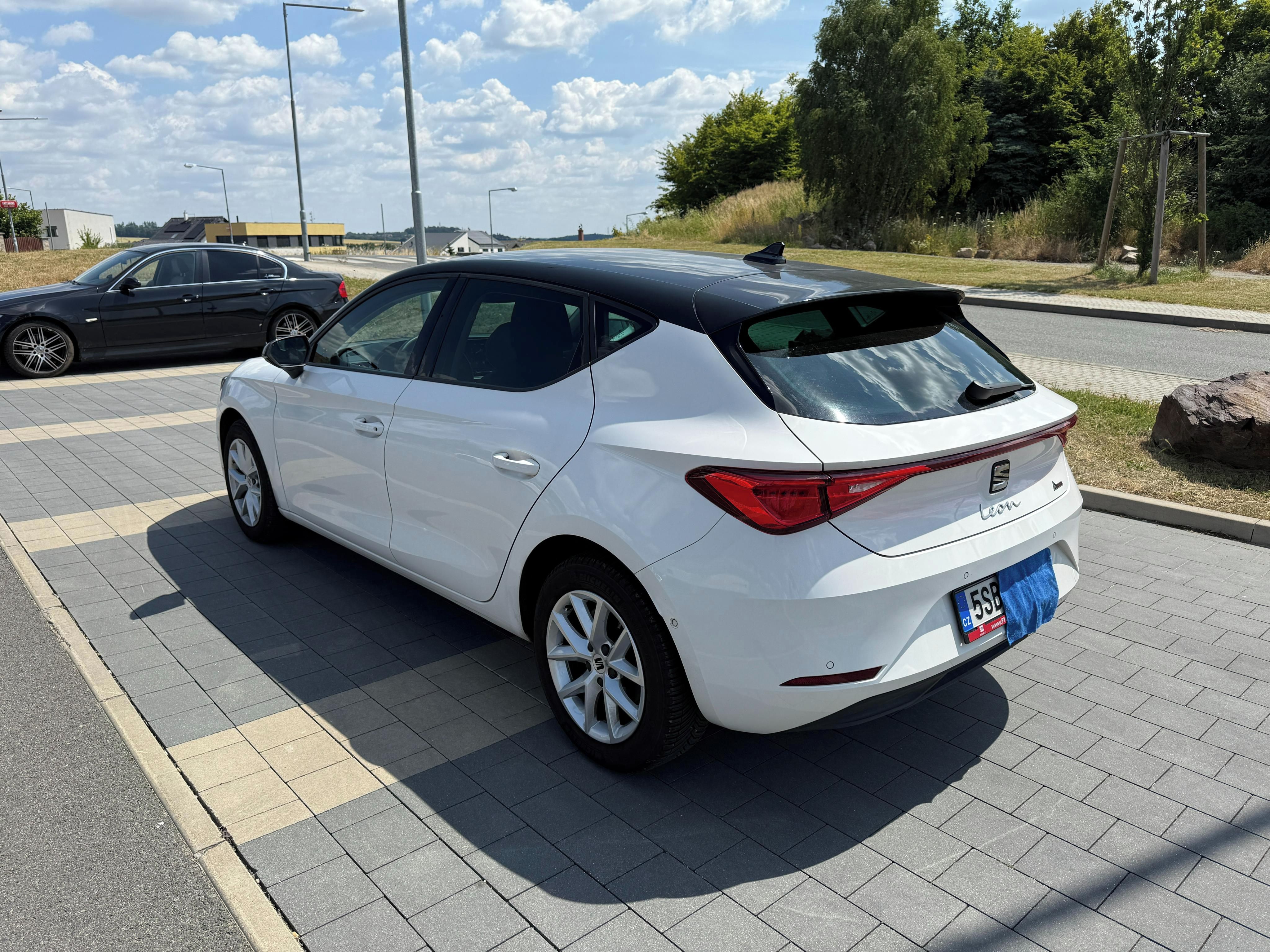 Seat Leon, po servise, velmi opečovávaný - fotka 3