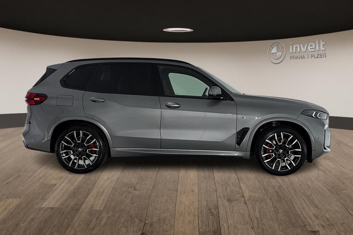 BMW X5, xDrive40i - fotka 2