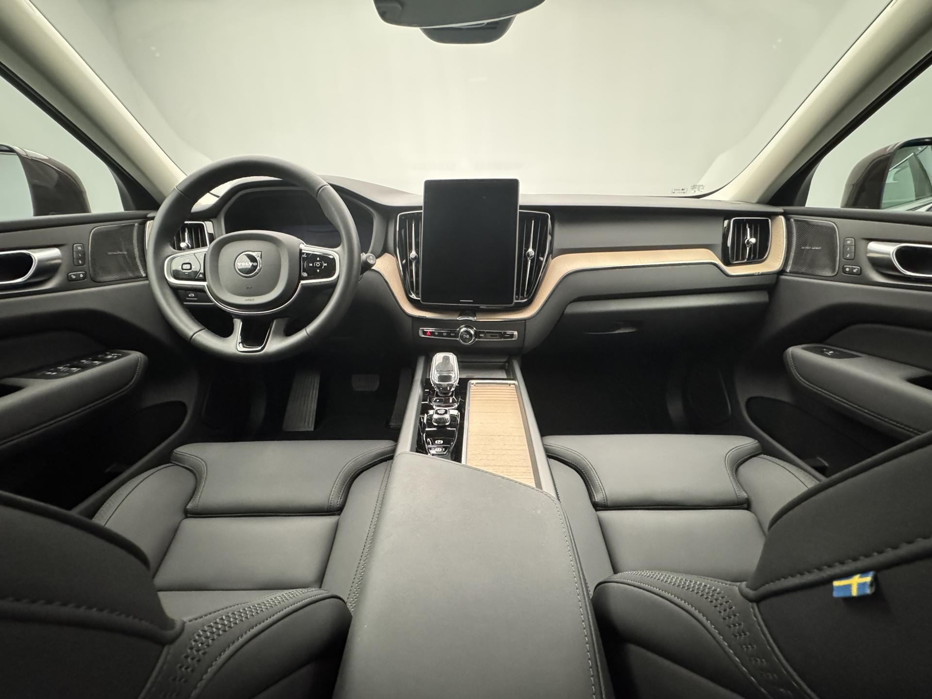 Volvo XC60, B5 AWD BRIGHT PLUS CZ 1.maj - fotka 2