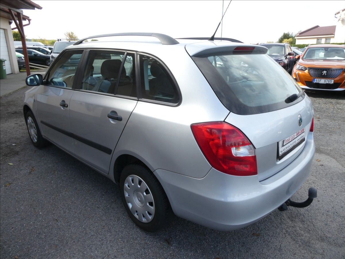 Škoda Fabia, 1,4 16V 63kW závěs, serviska - fotka 6
