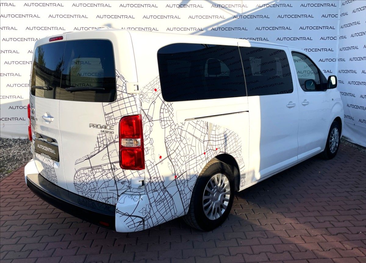 Toyota Proace, 2,0 D,110kW,D-4DL2,9míst - fotka 4