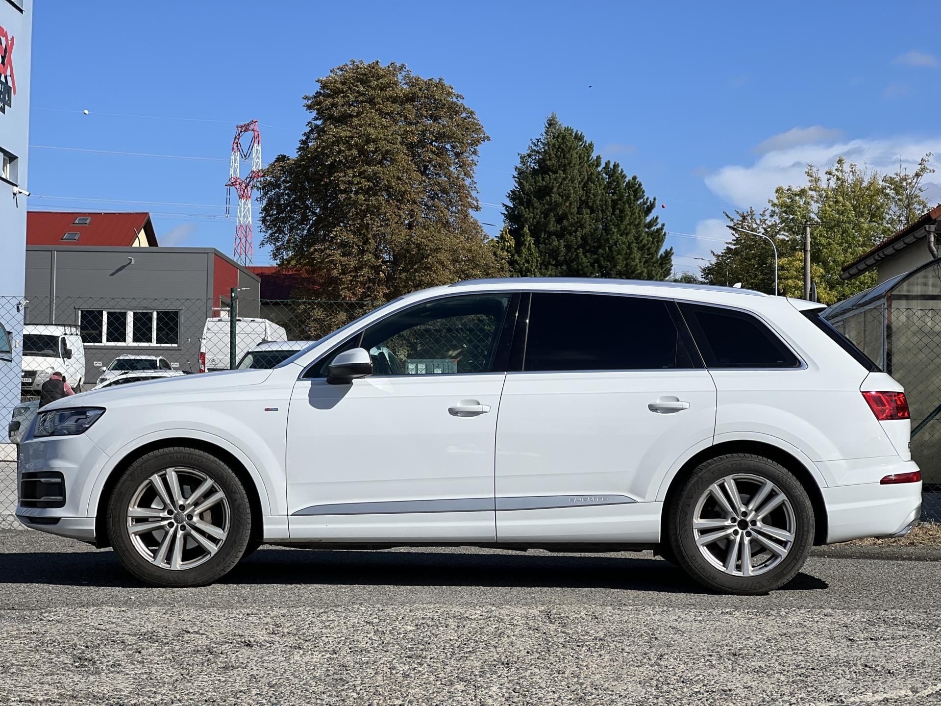 Audi Q7, 3.0TDi QUATTRO S-LINE ČR DPH - fotka 4