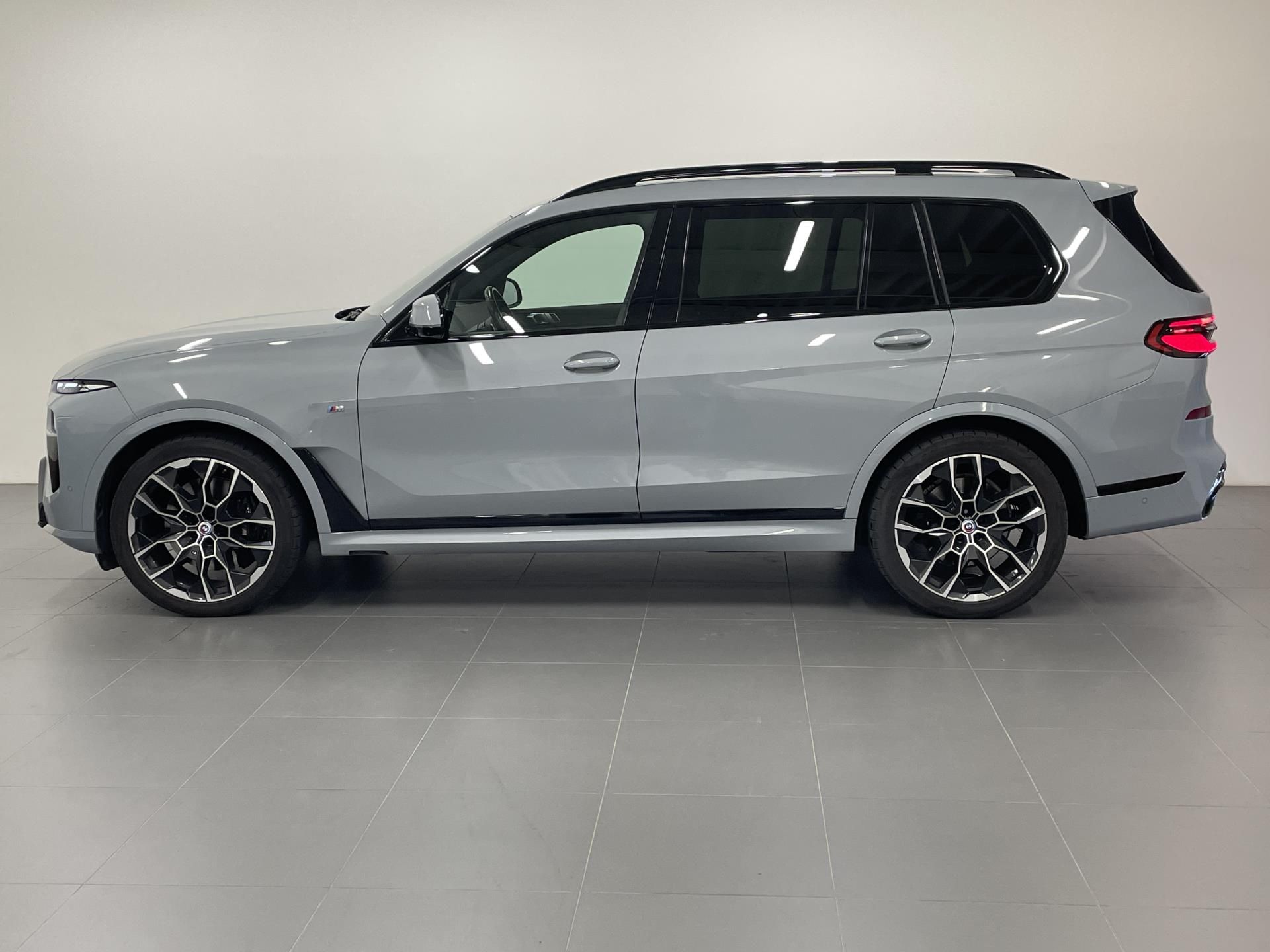 BMW X7, X7 40d xDrive,Executive,Mpaket - fotka 3