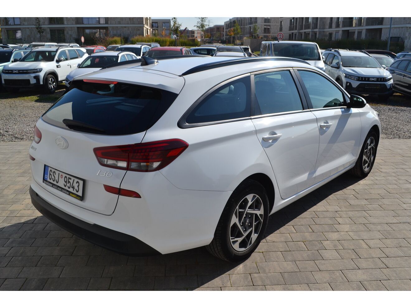 Hyundai i30, WG 1,5I MT SMART FL NAVI - fotka 5
