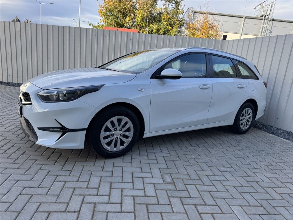 Kia Cee´d, 1,6 CRDi SW FRESH DPH 1.maj ČR - fotka 3