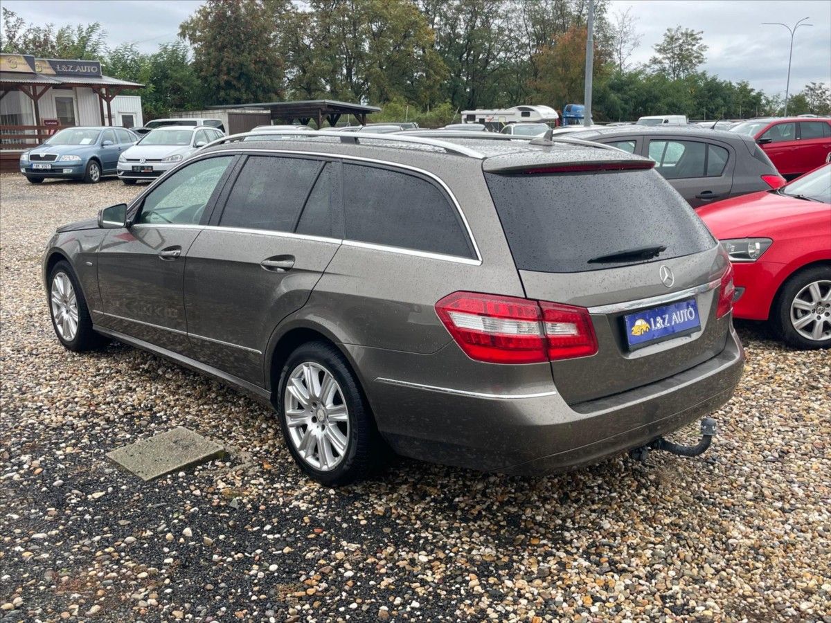 Mercedes-Benz Třídy E, 2,1   250CDI 4MATIC - fotka 6