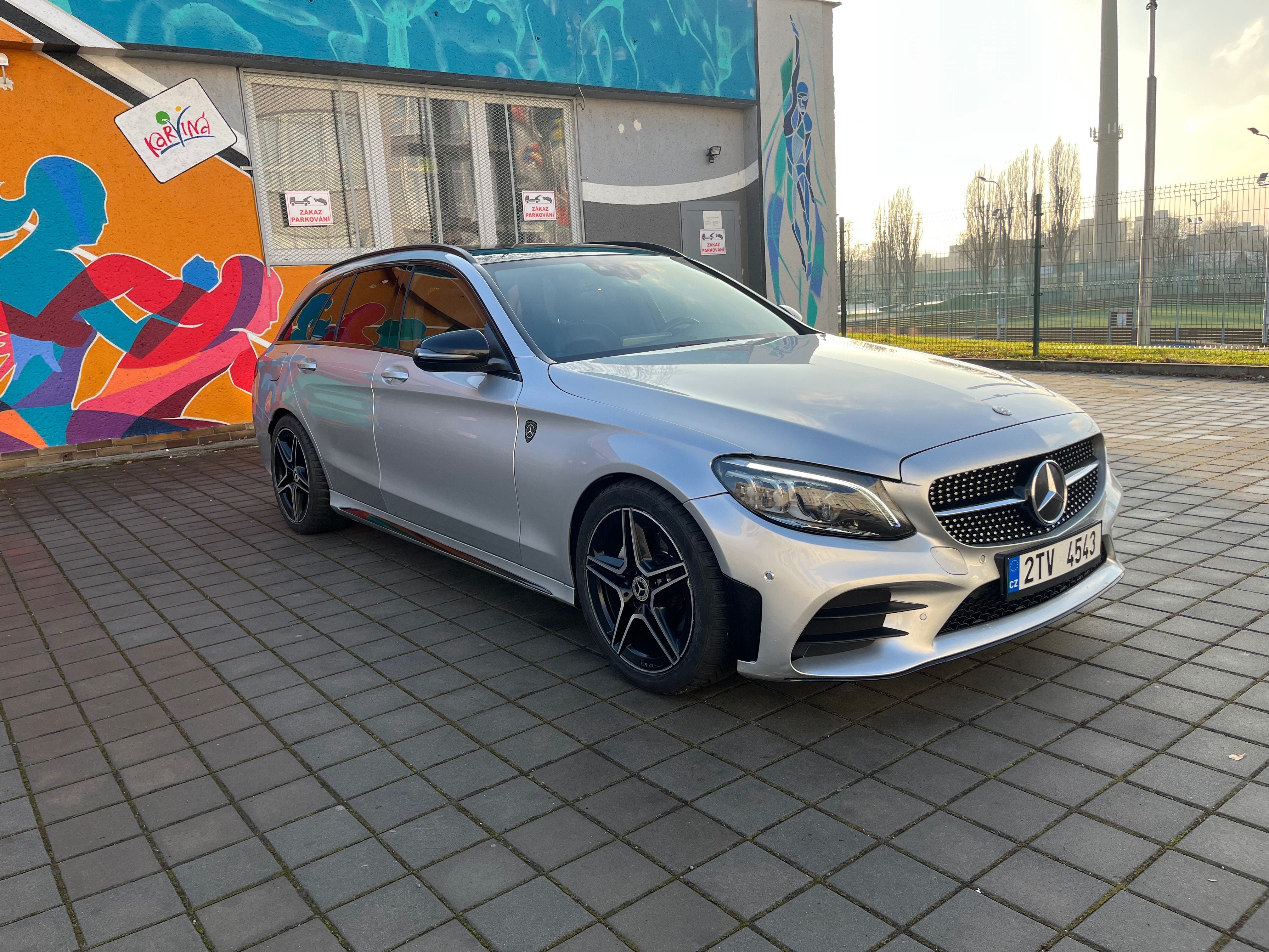 Mercedes-Benz Třídy C, Mercedes C200 AMG Night Paket