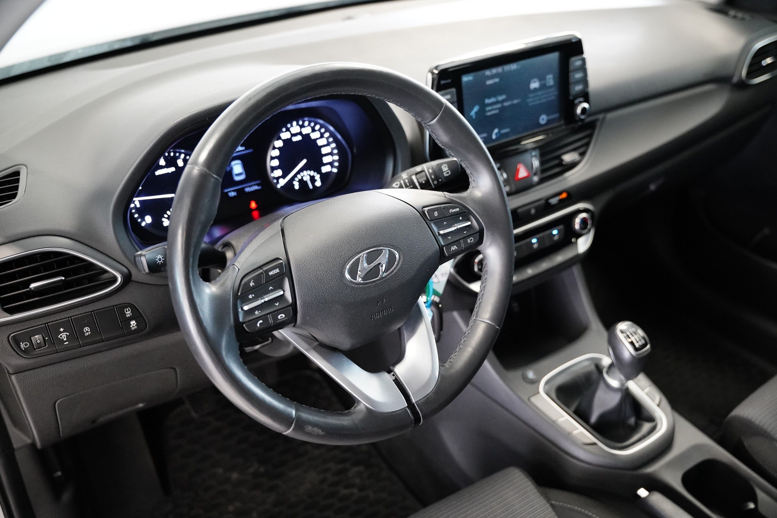 Hyundai i30, 1.0 T-GDI 88 kW Family Comfort - fotka 5
