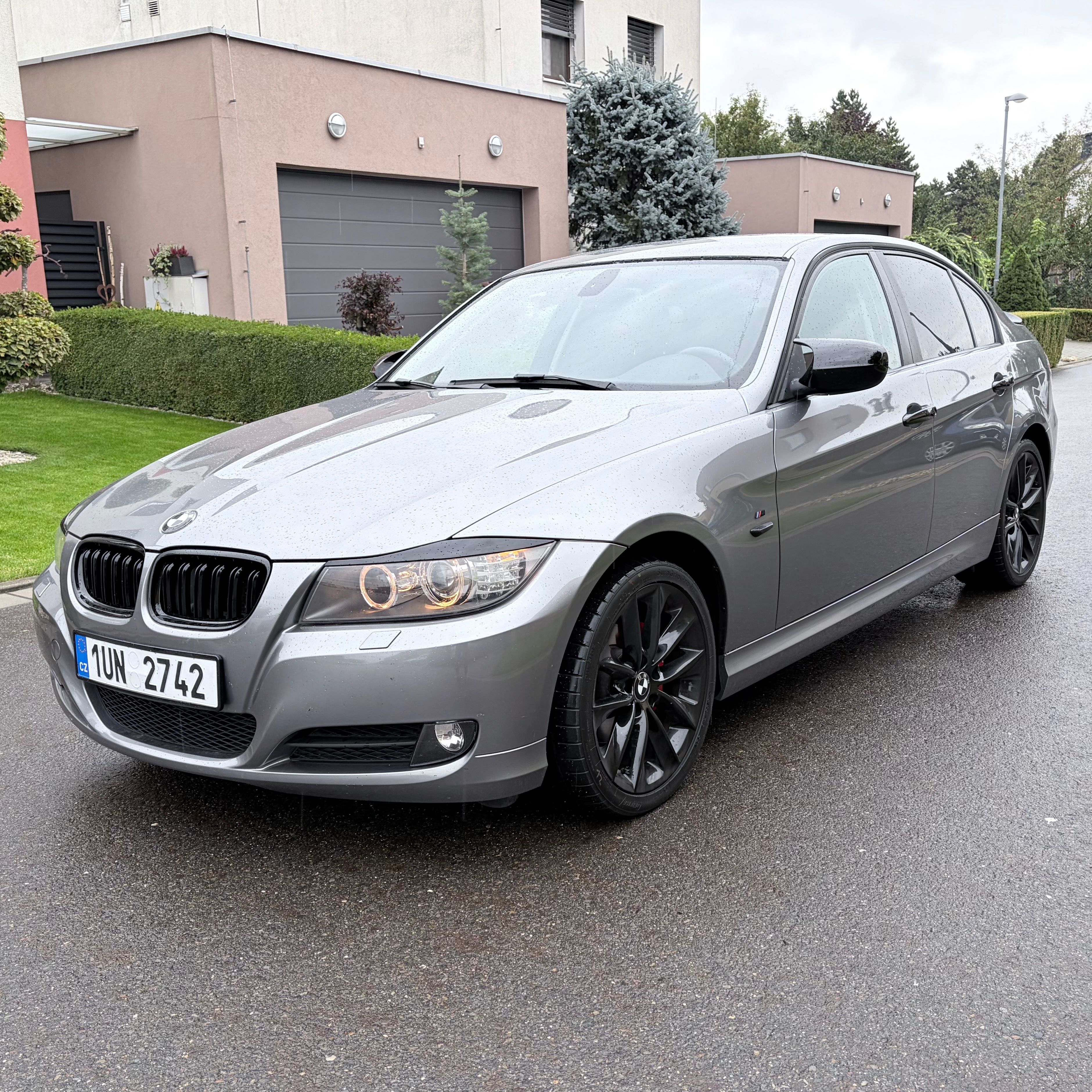 BMW Řada 3, BMW E90 318i – možnost splátek - fotka 3