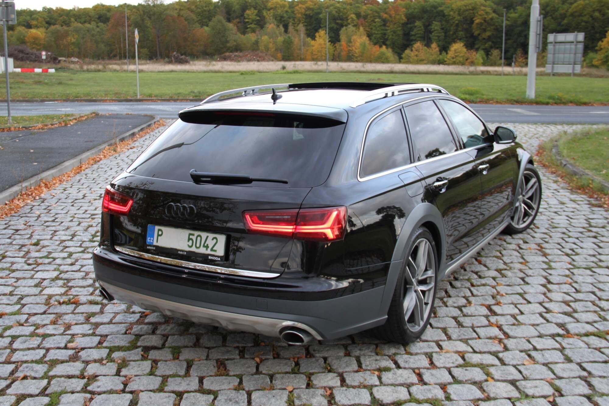 Audi A6 allroad, 3.0Bi-Tdi,Servis Audi,Matrix - fotka 6