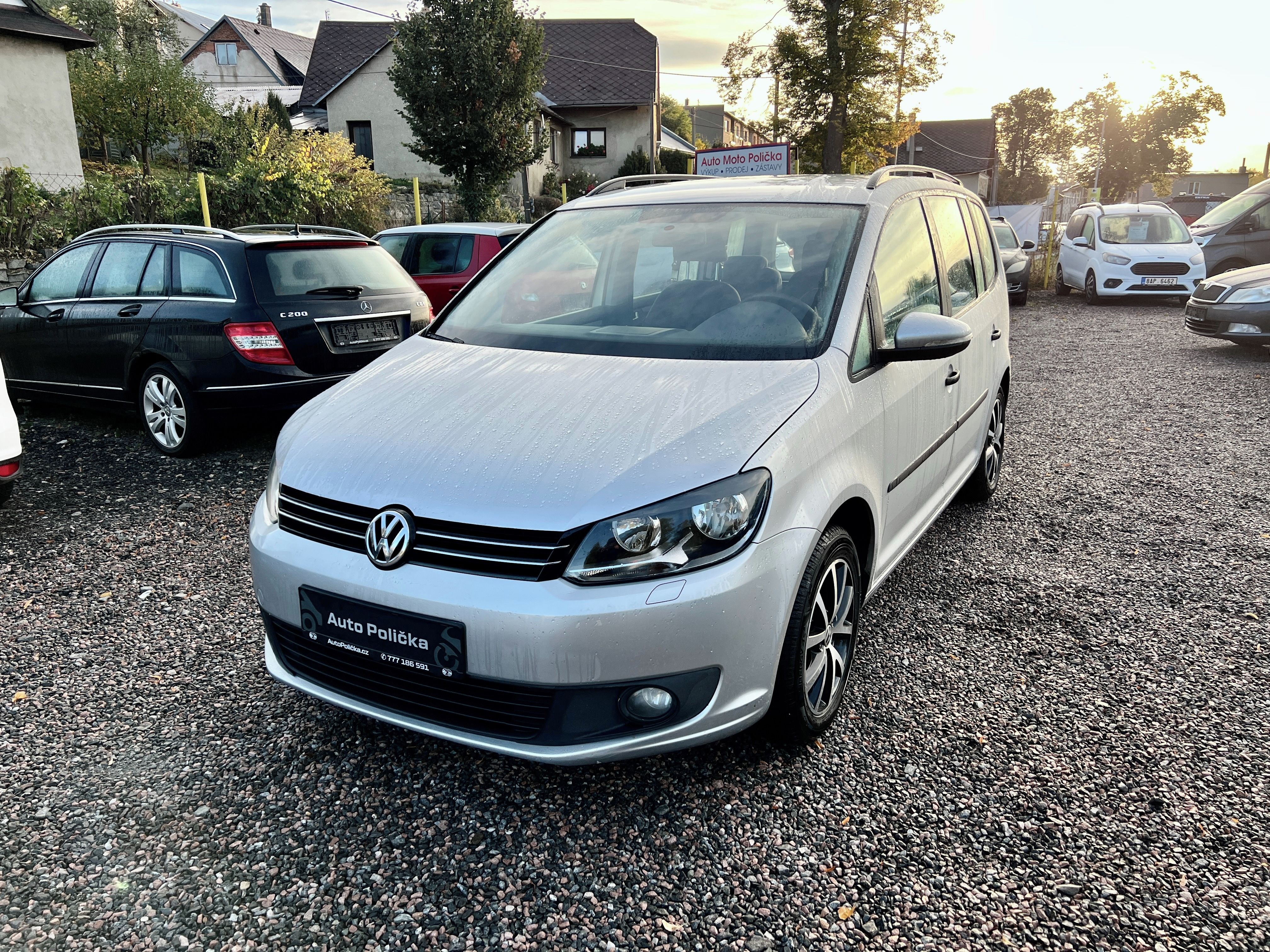 Volkswagen Touran, 1.6 TDI 77 kW DSG Servis,Stav