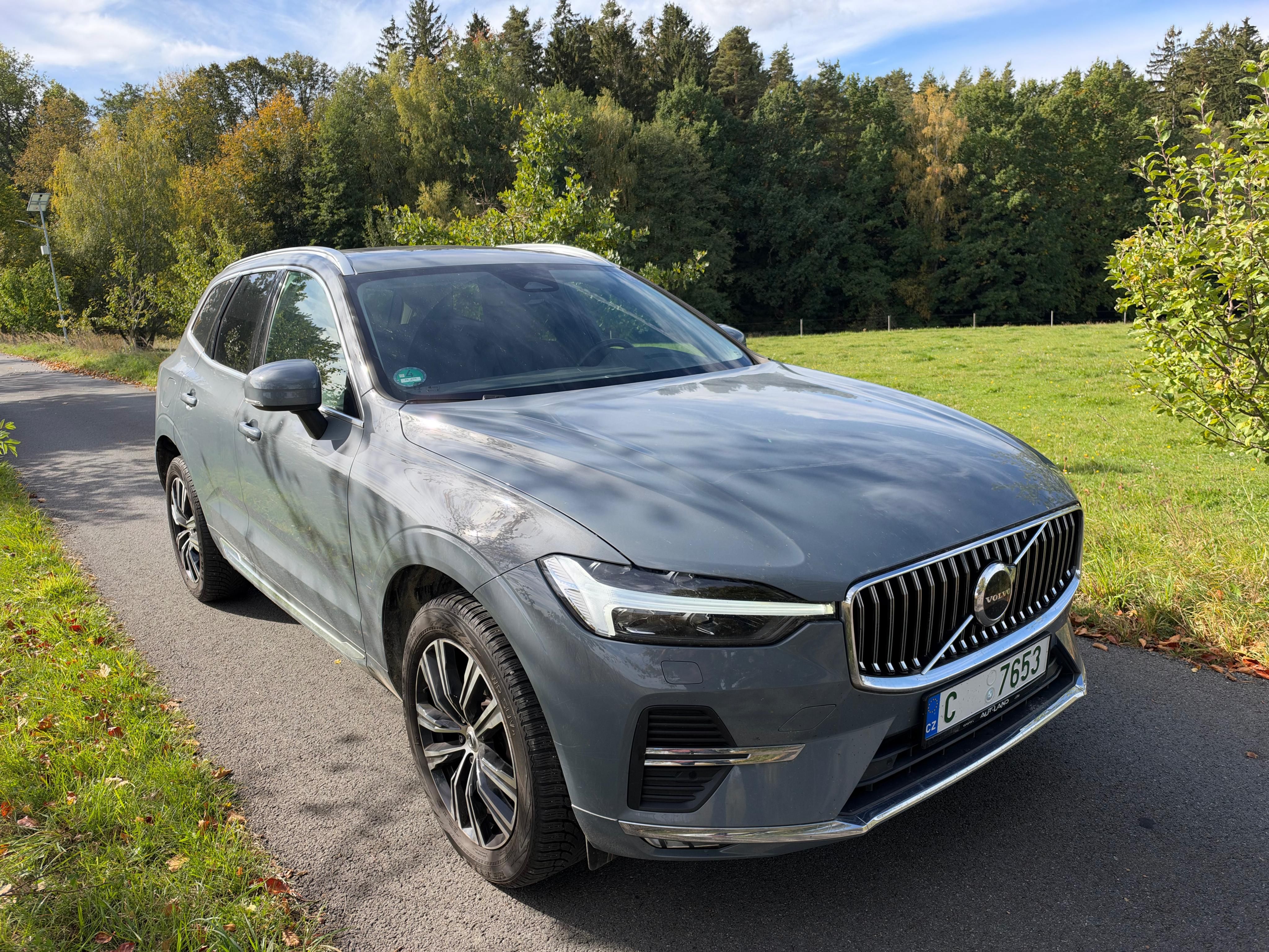 Volvo XC60, 2,0 B4 mild-hybrid Inscription - fotka 2