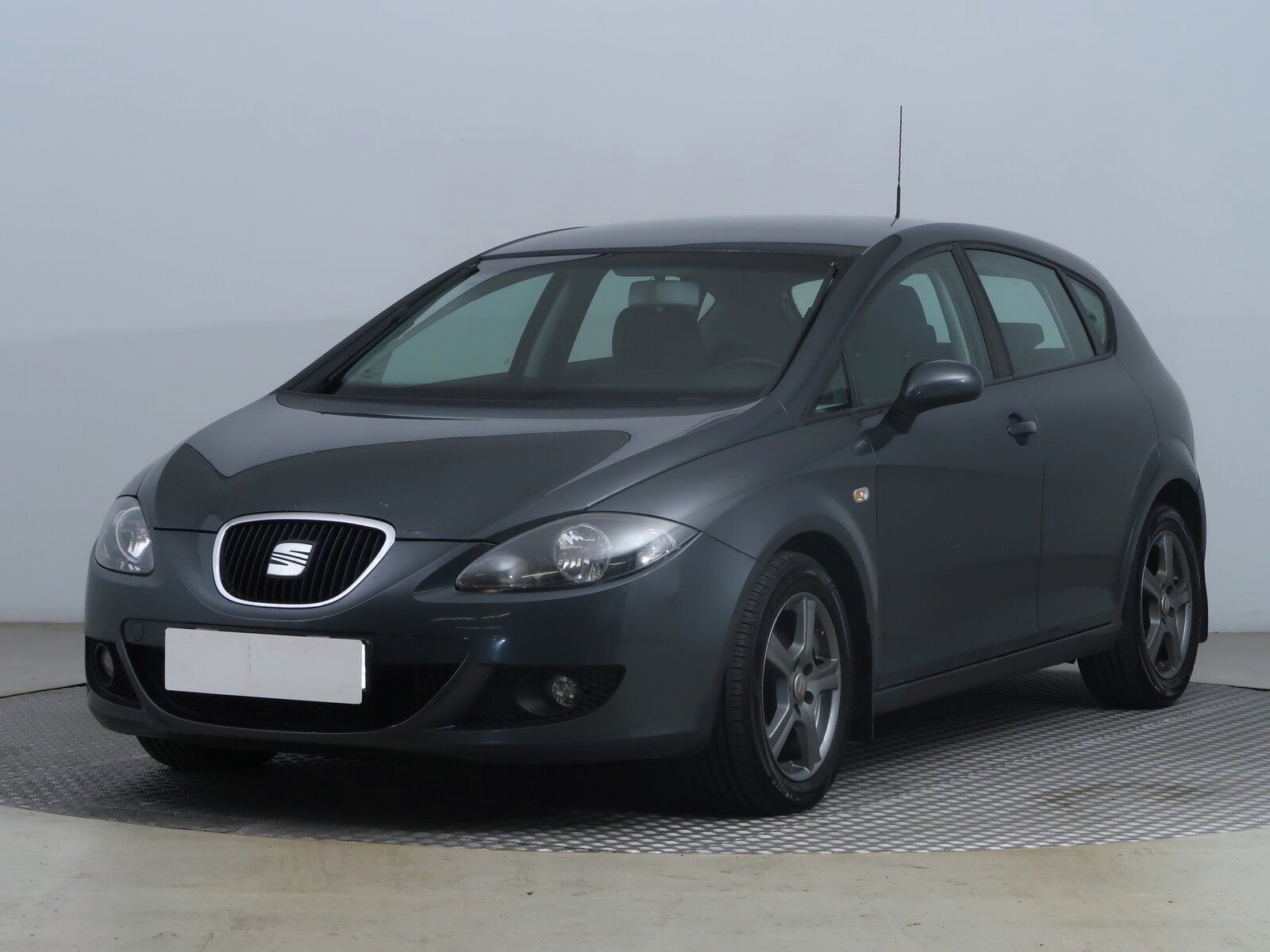 Seat Leon, 1.9 TDI, po STK - fotka 2