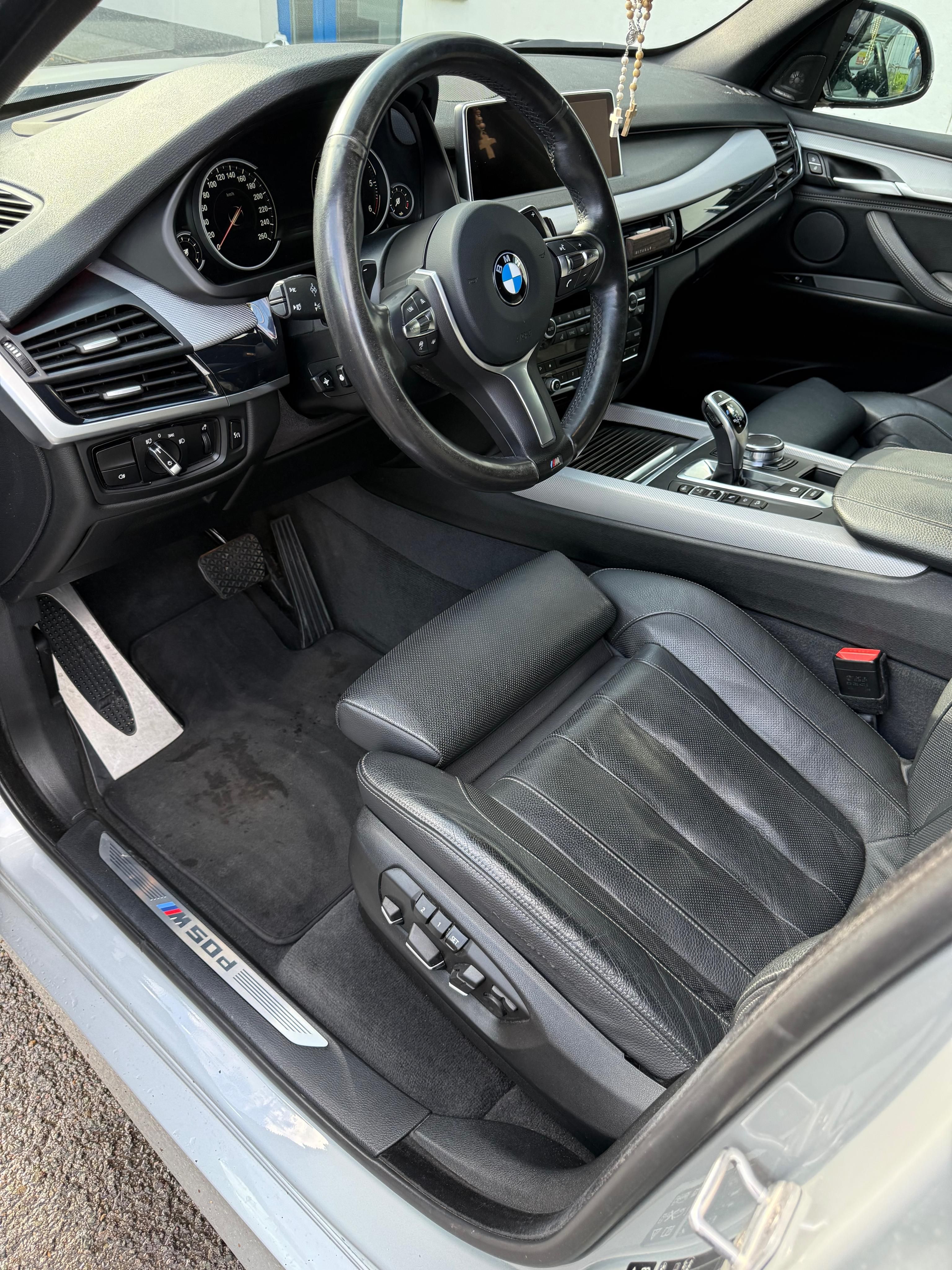 BMW X5, BMW X5 M50d Mpaket - fotka 6
