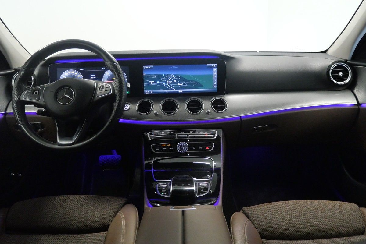 Mercedes-Benz Třídy E, 220d 143 kW - fotka 5