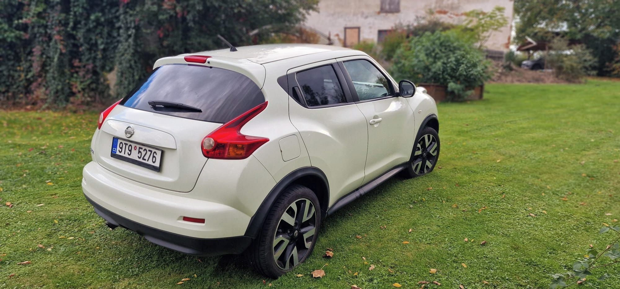 Nissan Juke, Nissan Juke 1.6 ATM 4x4 140kW - fotka 3