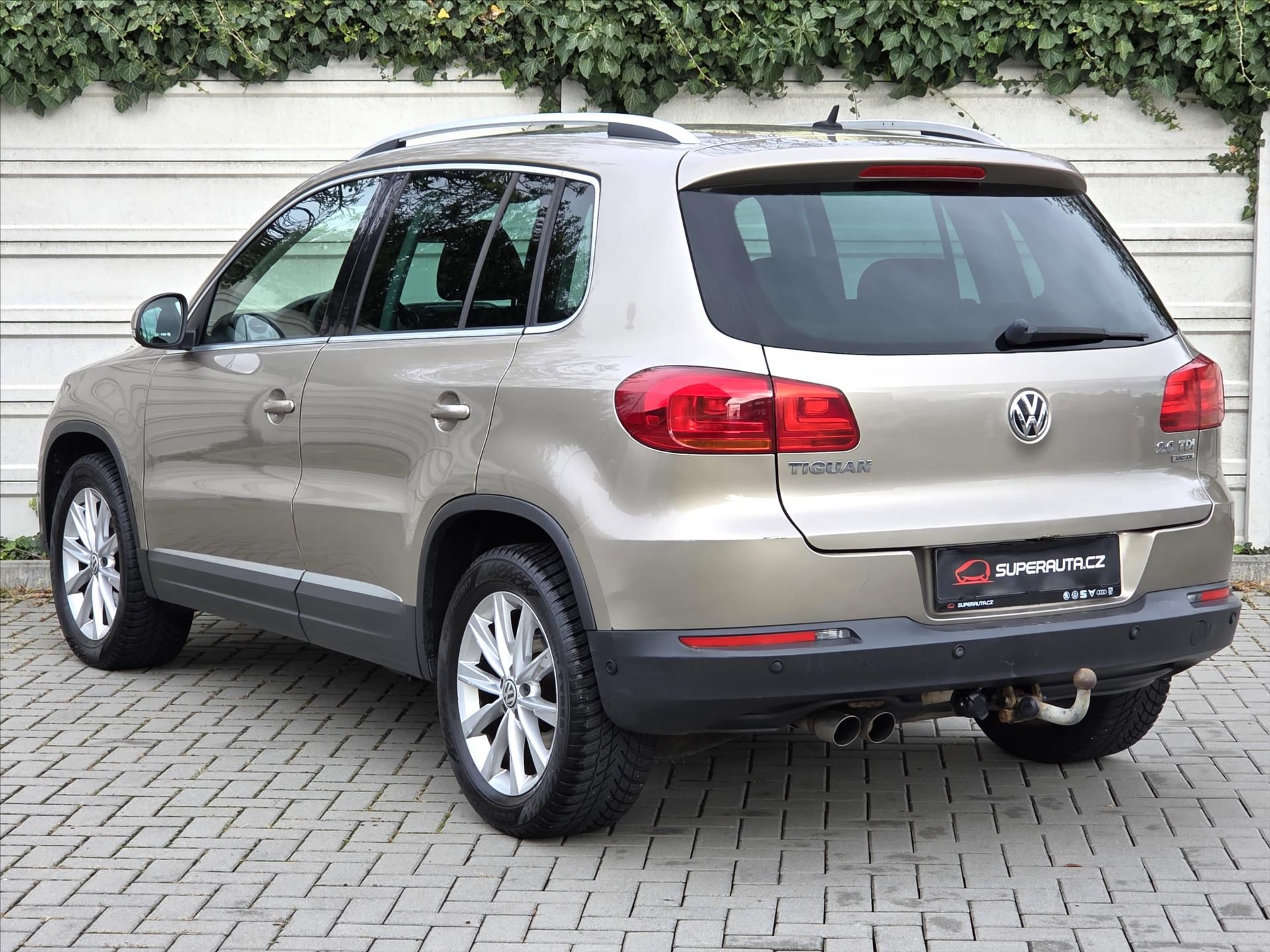 Volkswagen Tiguan, 2,0 TDi DSG 4x4 Tažné z. Track - fotka 4