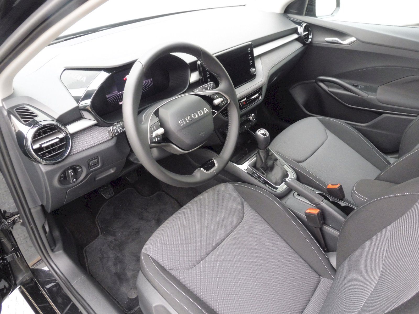 Škoda Fabia, Selection 1,0 MPI 59kW - fotka 6