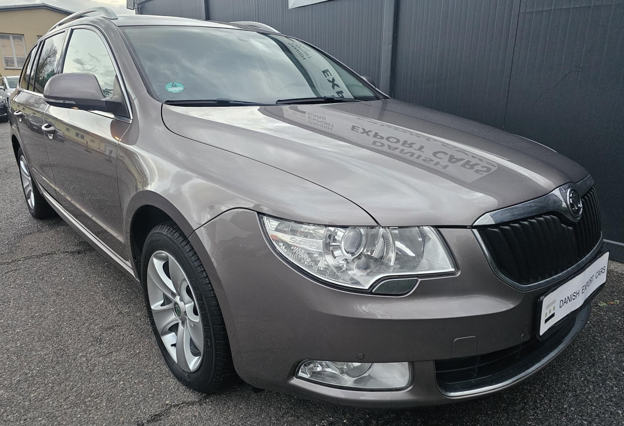 Škoda Superb, 2.0 TDI 103kW,SENZORY,SERVISKA - fotka 6