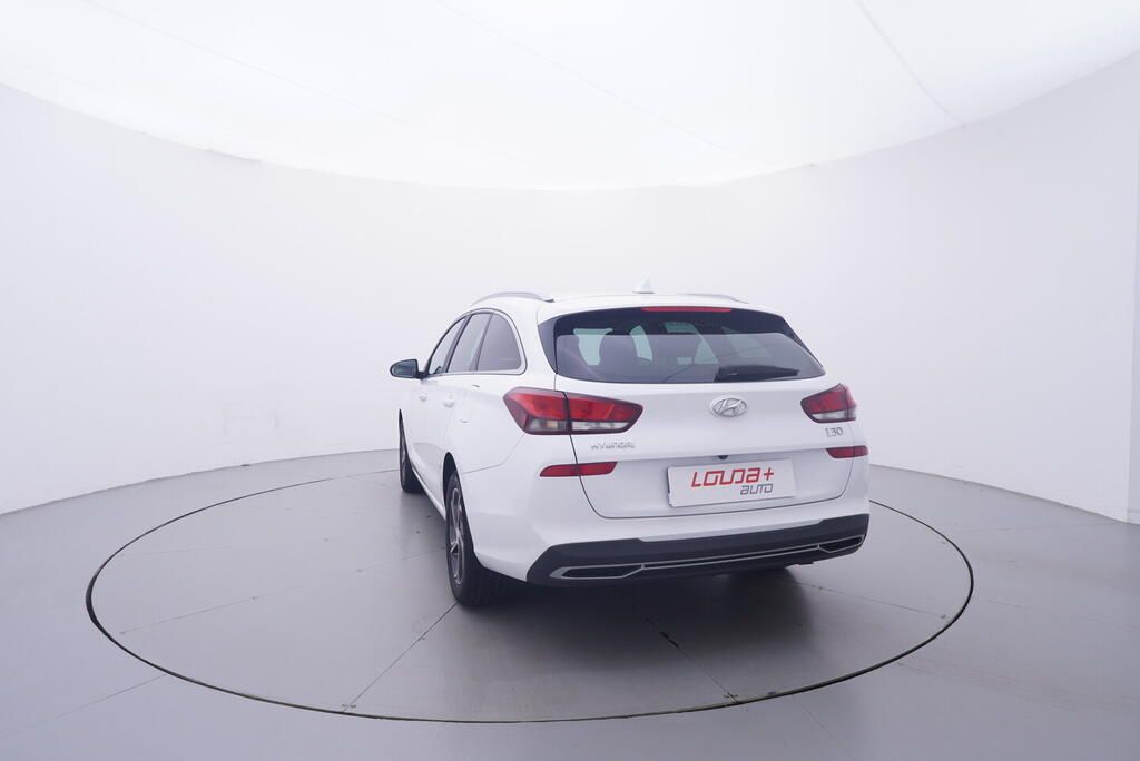 Hyundai i30, Smart 1.0 88 kW - fotka 4