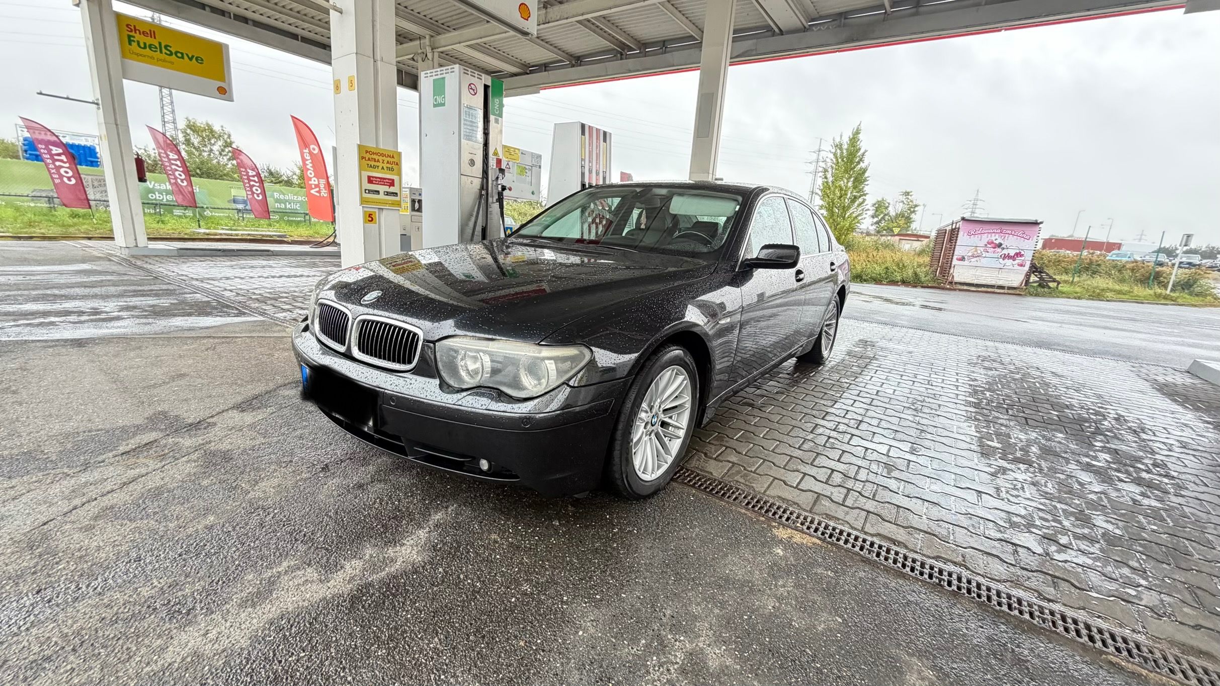 BMW Řada 7, 3.0, 170kw - fotka 2