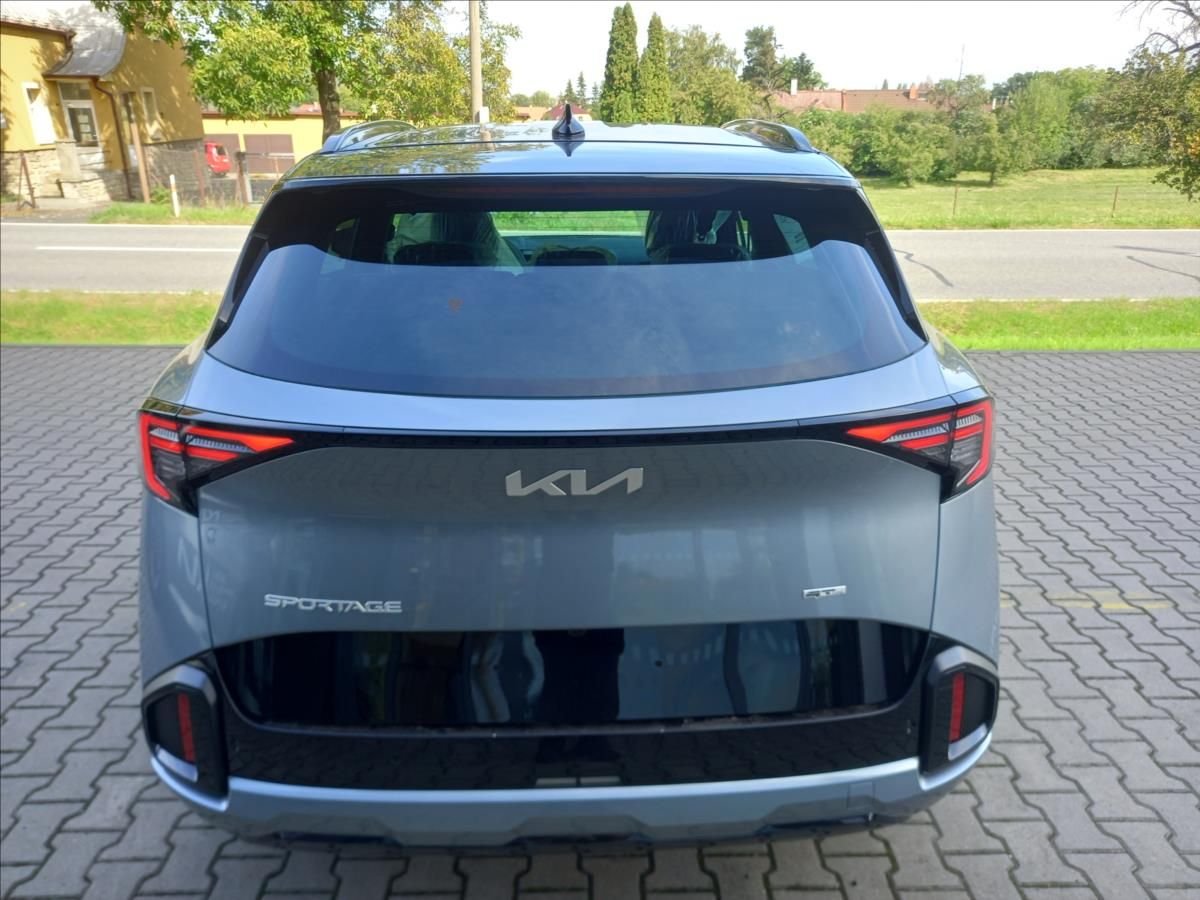 Kia Sportage, 1,6 T-GDi 7DCT GT-LINE (2027) - fotka 3