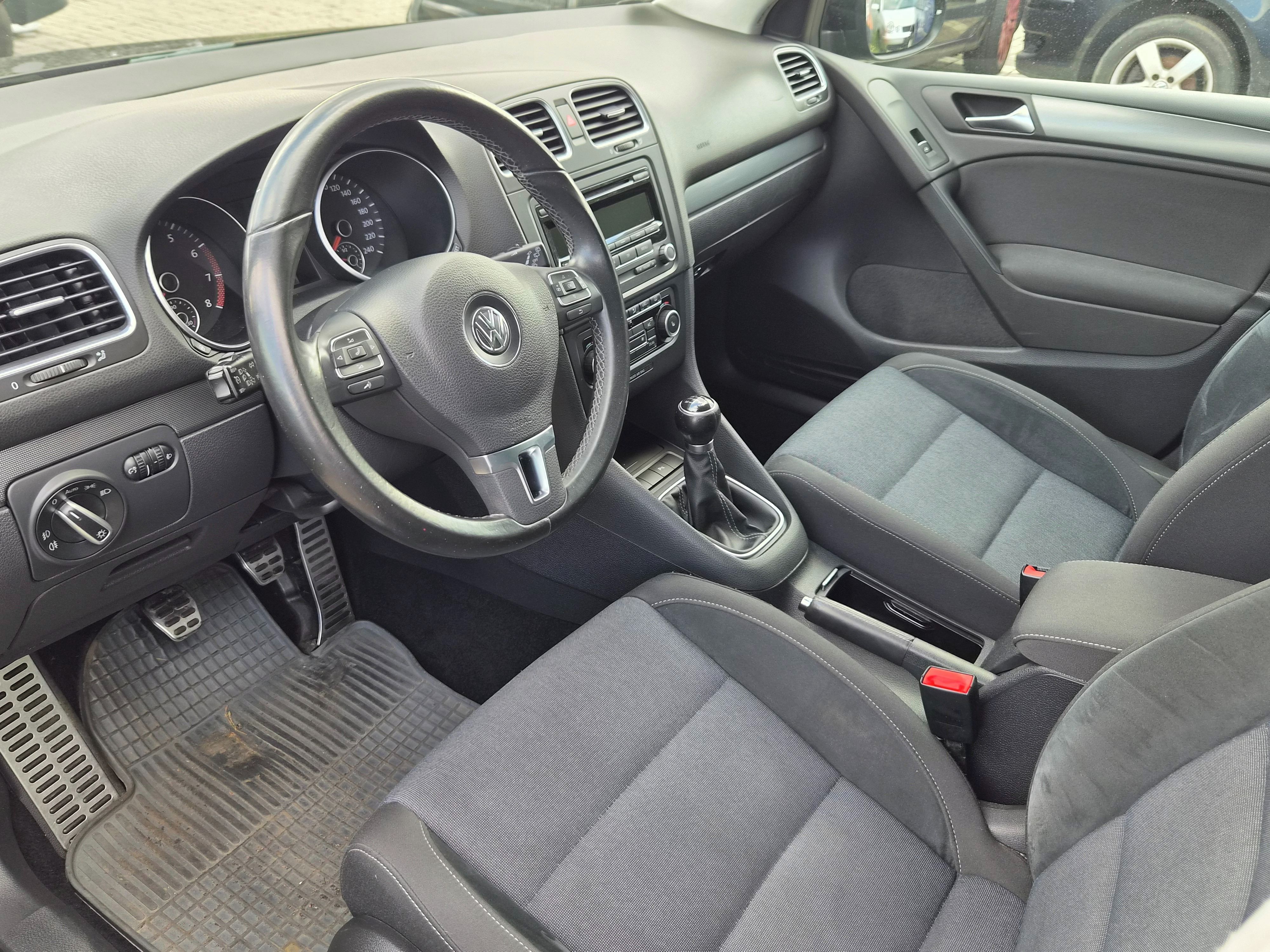 Volkswagen Golf, 1.2 TSI - TOP STAV - fotka 6