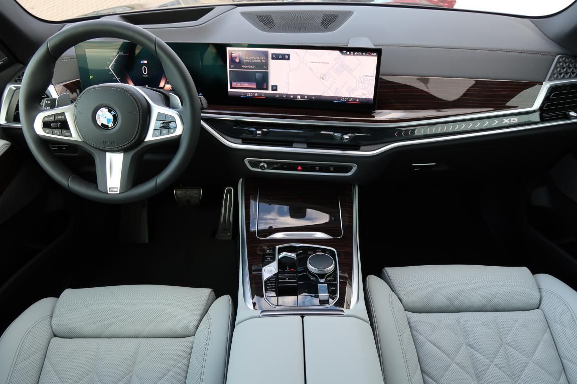 BMW X5, xDrive30d - fotka 4