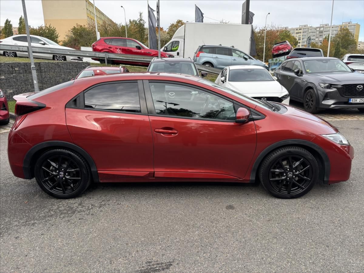 Honda Civic, 1,8 VTEC 104kW PLNÝservisHONDA - fotka 6
